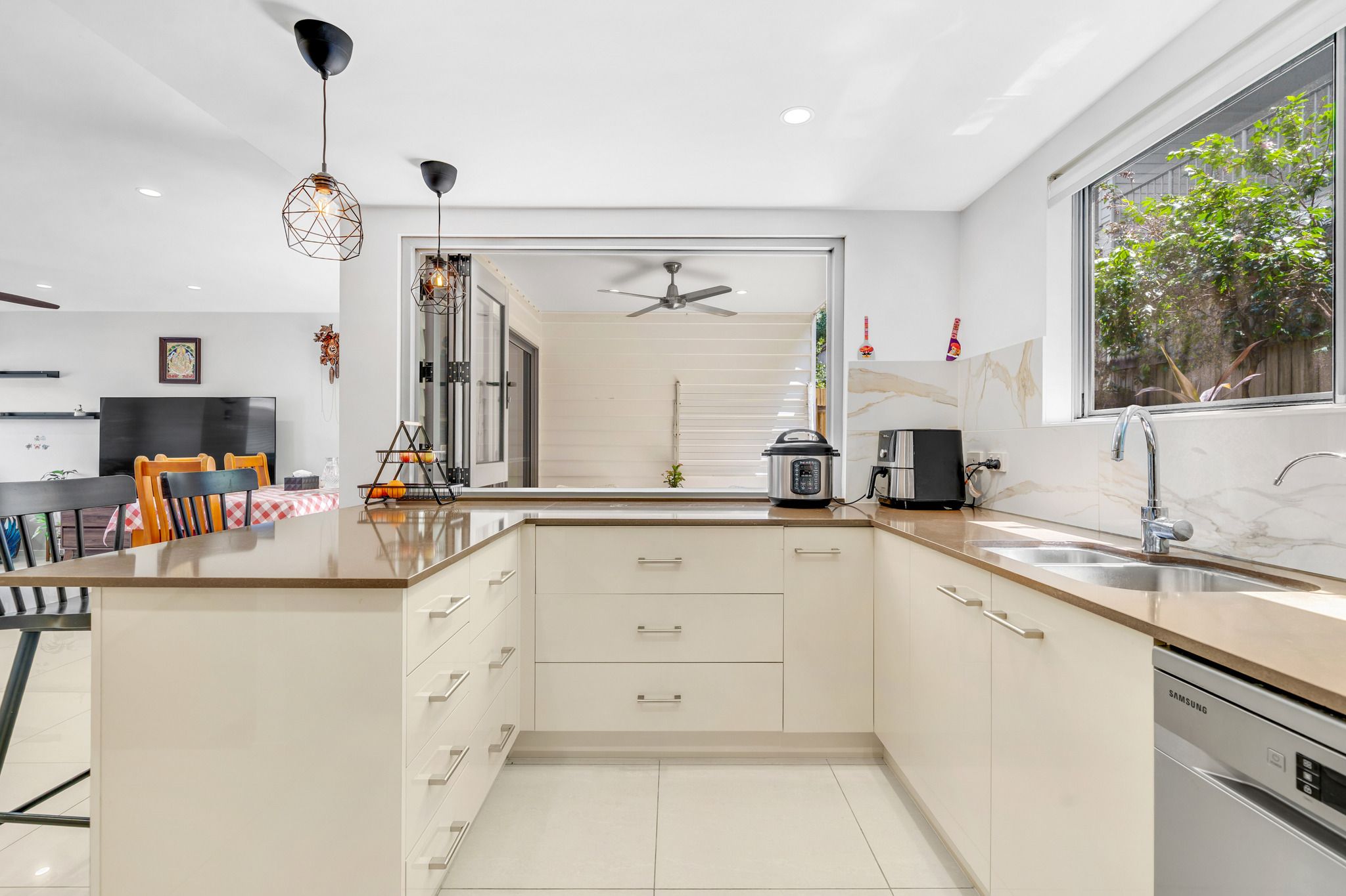 17/18 Bendena Terrace — photo 4 of 17