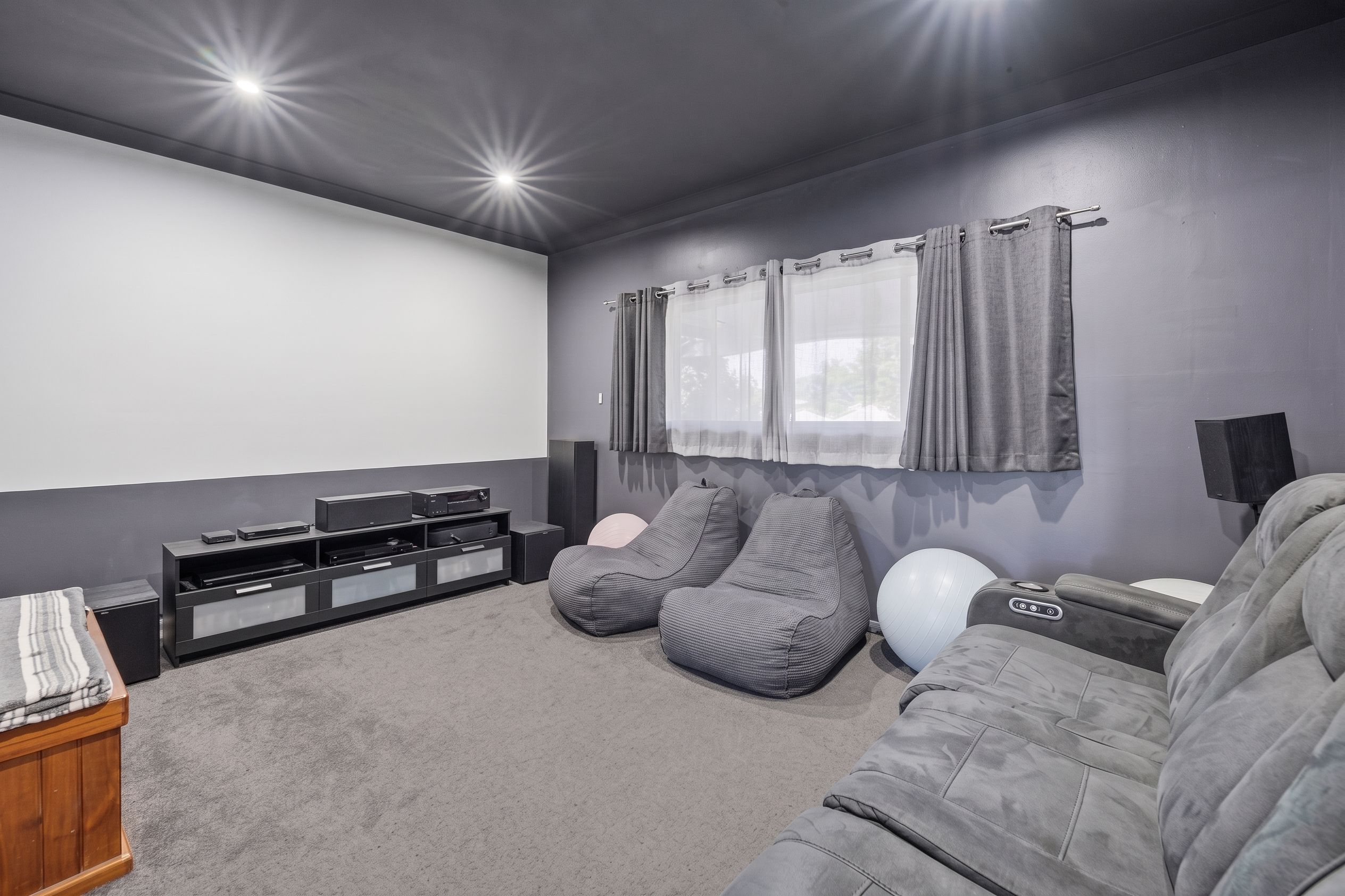 27 & 27a Ball Street, Colyton, NSW 2760