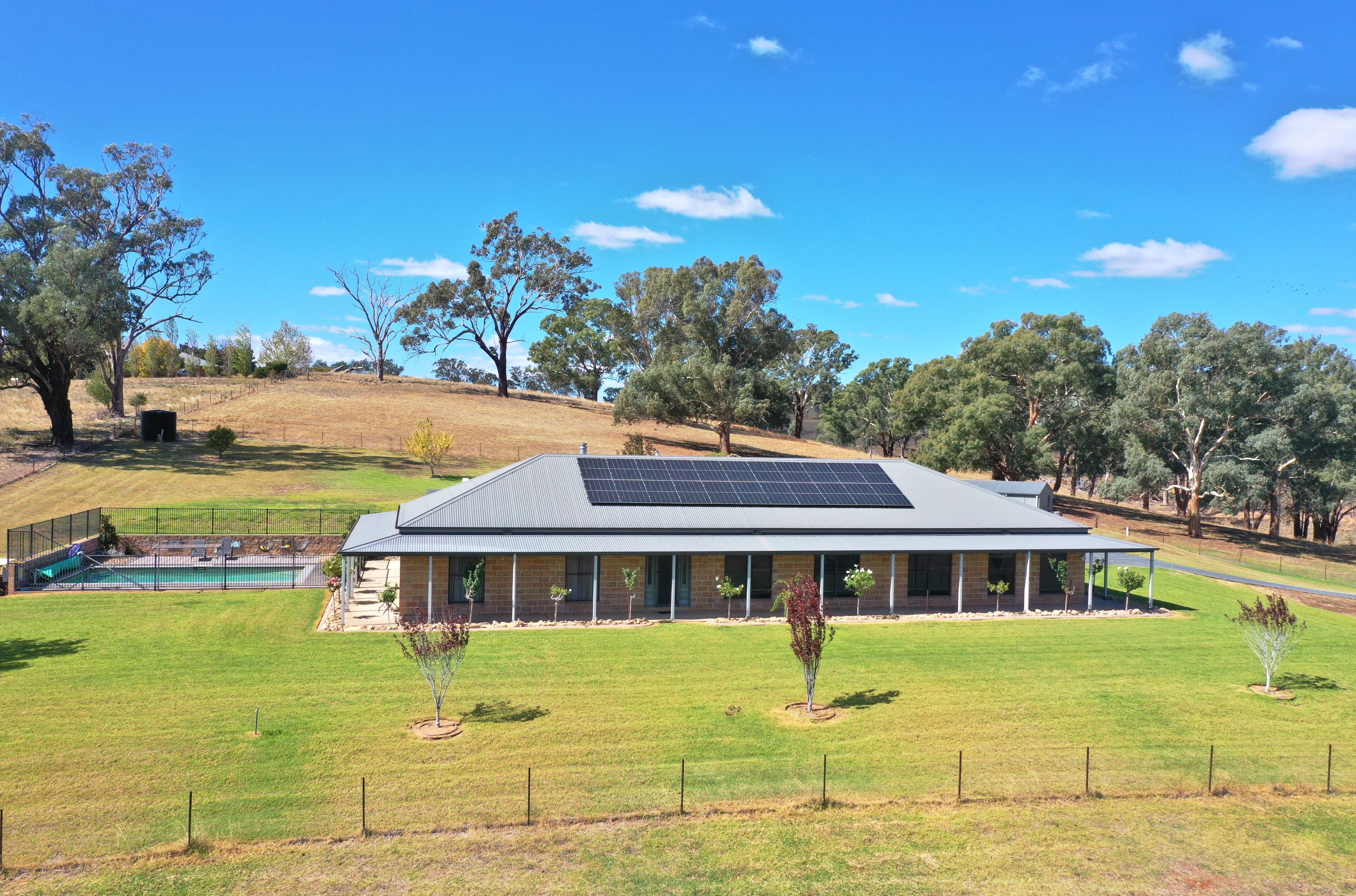 210 Bashams Lane, Young NSW 2594