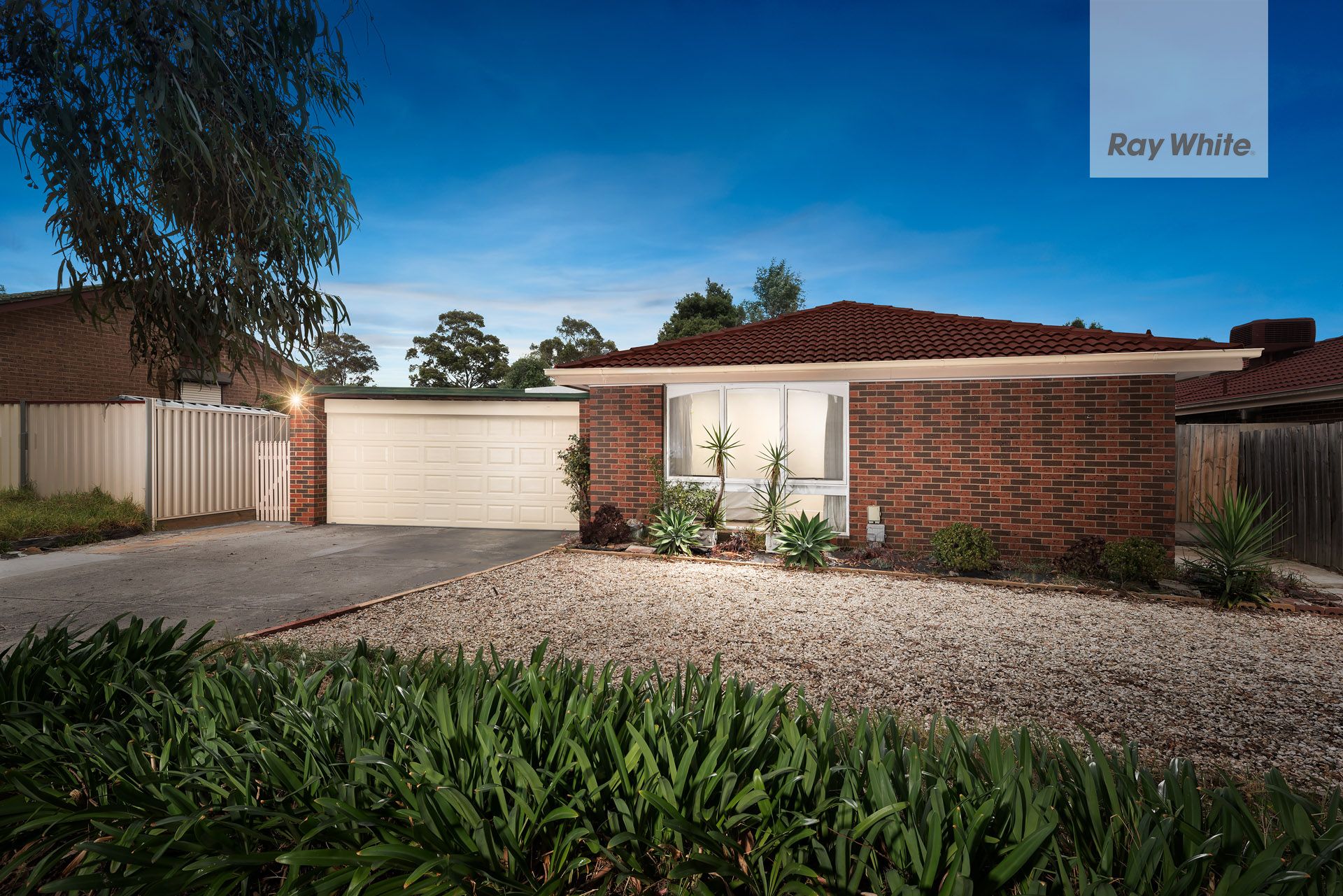 2 Todman Close, Mill Park VIC 3082