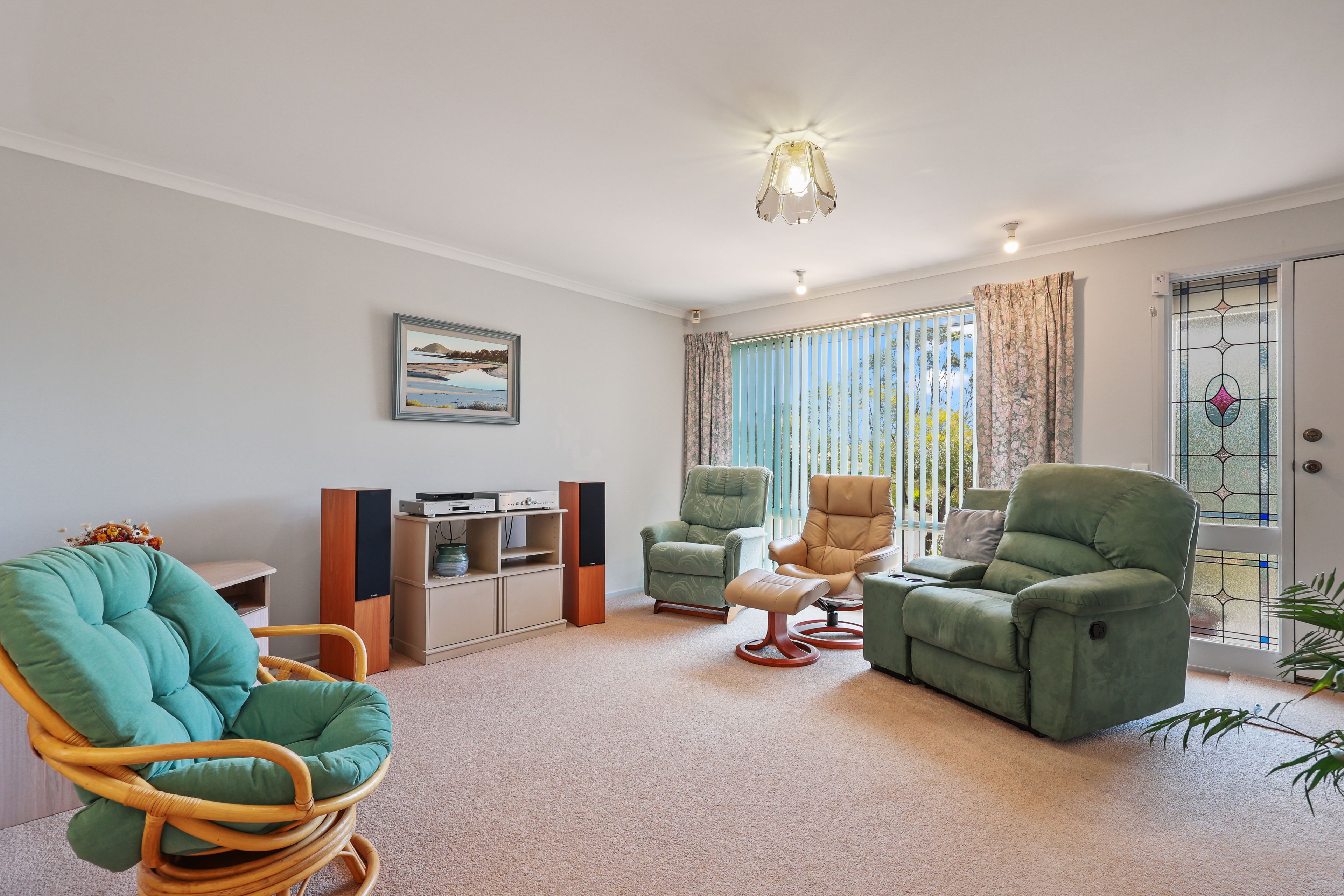 9 Manly Grove, Hayborough, SA 5211