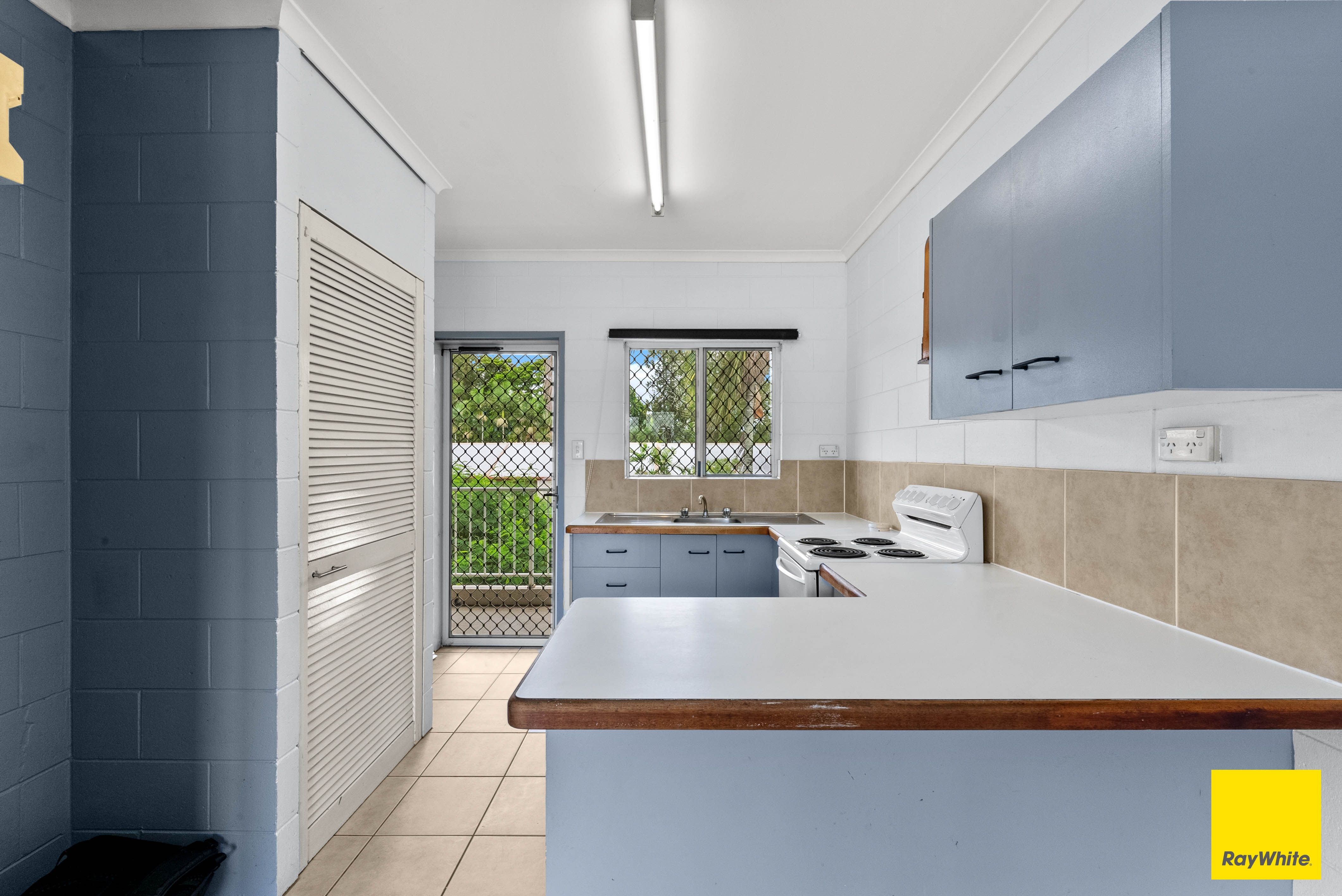 8/2 Mayers Street, Manunda, QLD 4870
