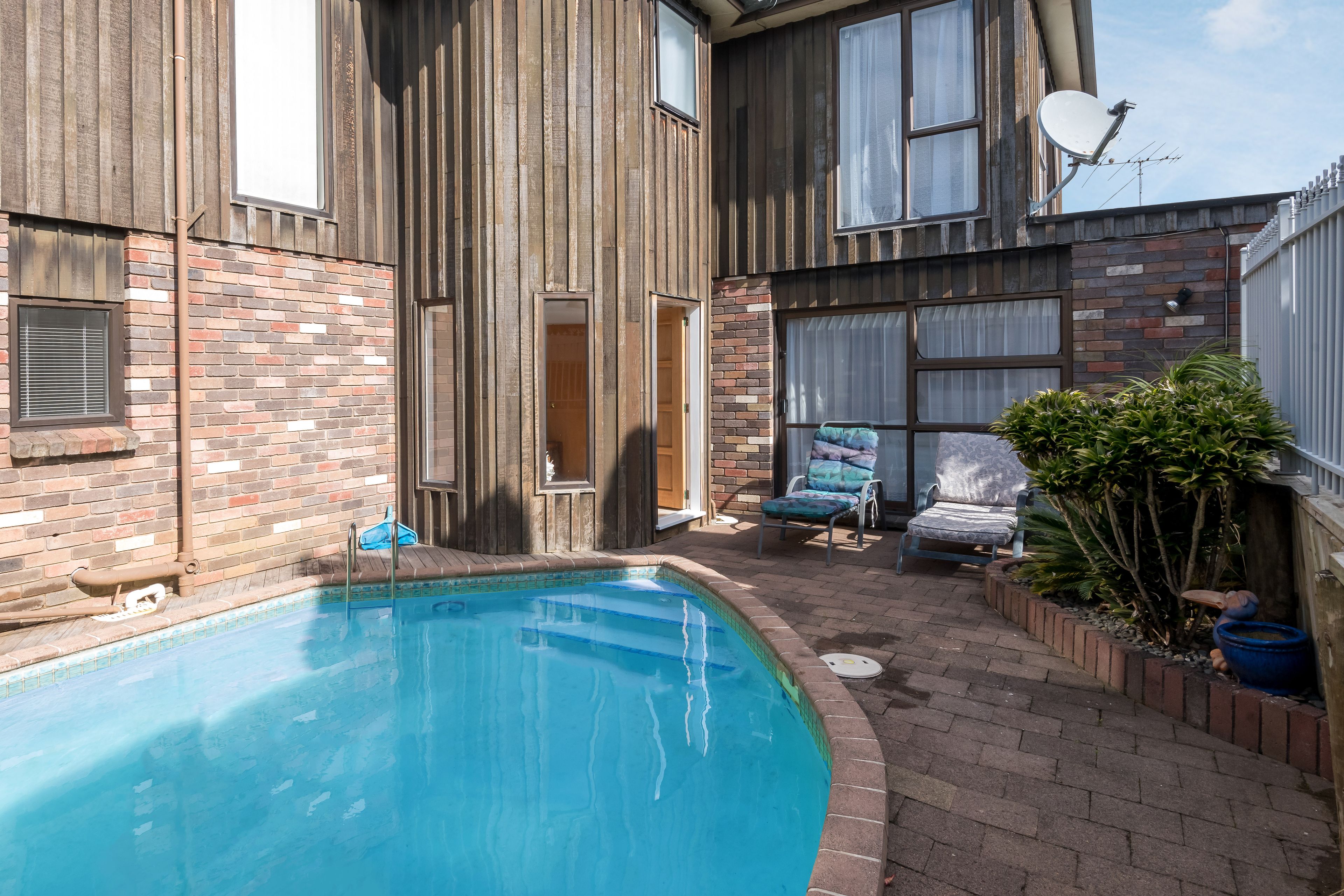 38 Cornelian Crescent, Half Moon Bay, Manukau City