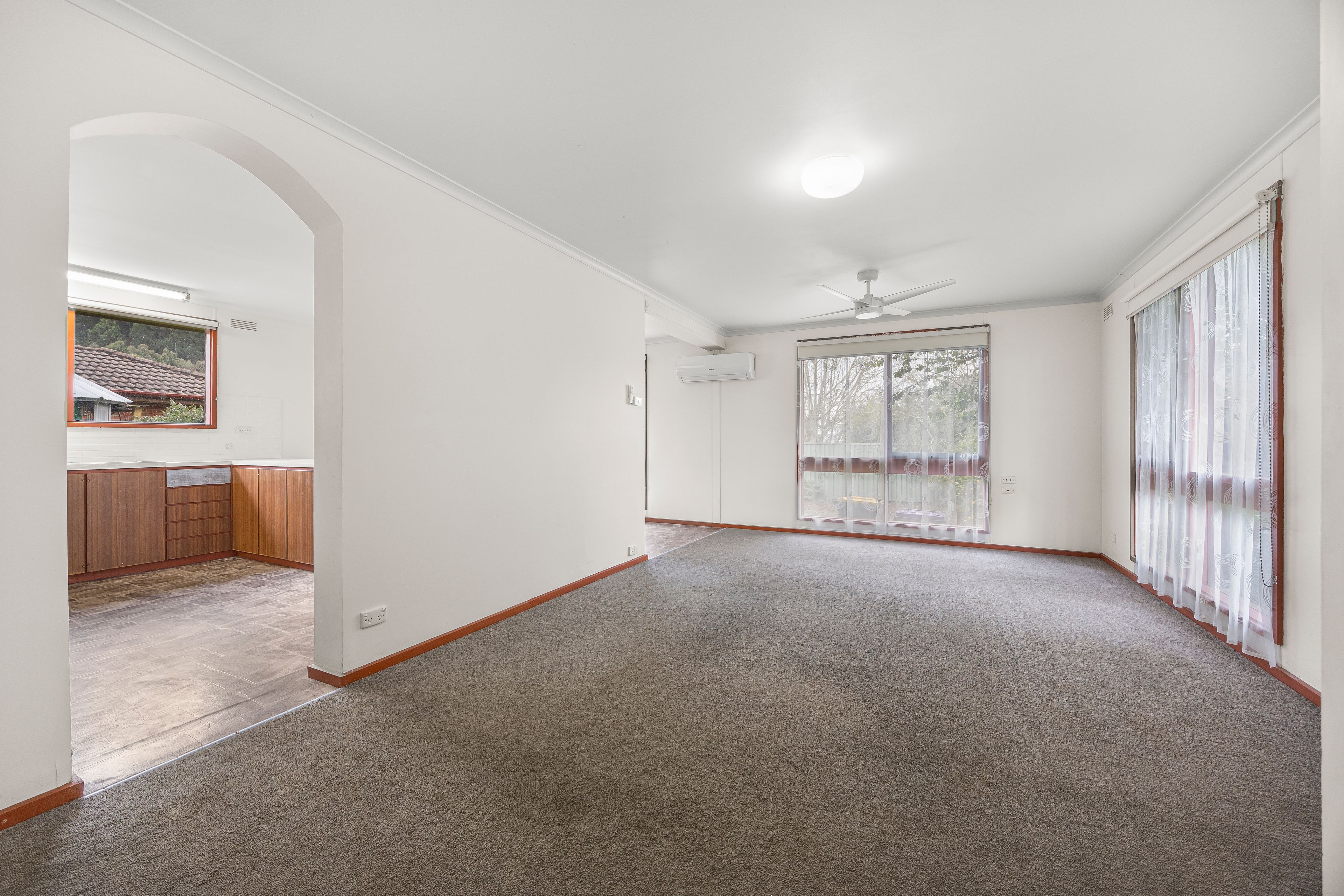 2 Newman Street — photo 4 of 10