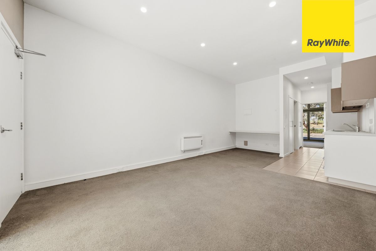 32/21 Battye Street — photo 3 of 15