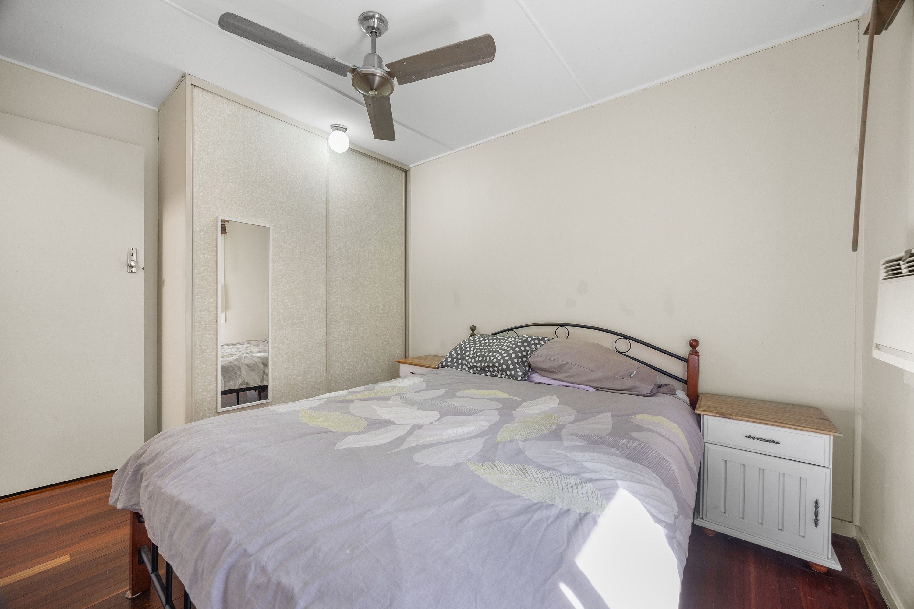 8 Warren Street — photo 12 of 17