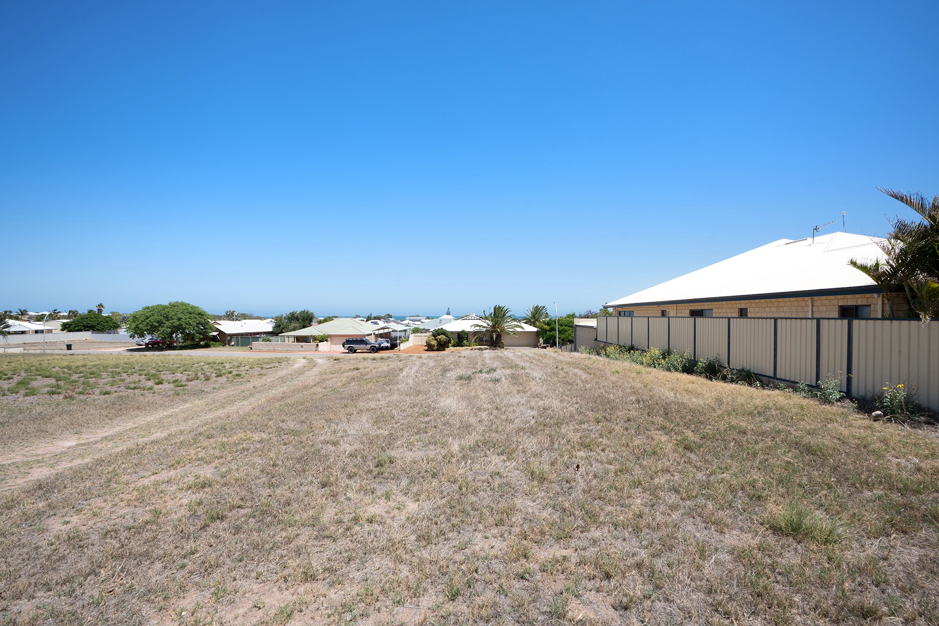 33 Quayside Vista, Drummond Cove, WA 6532