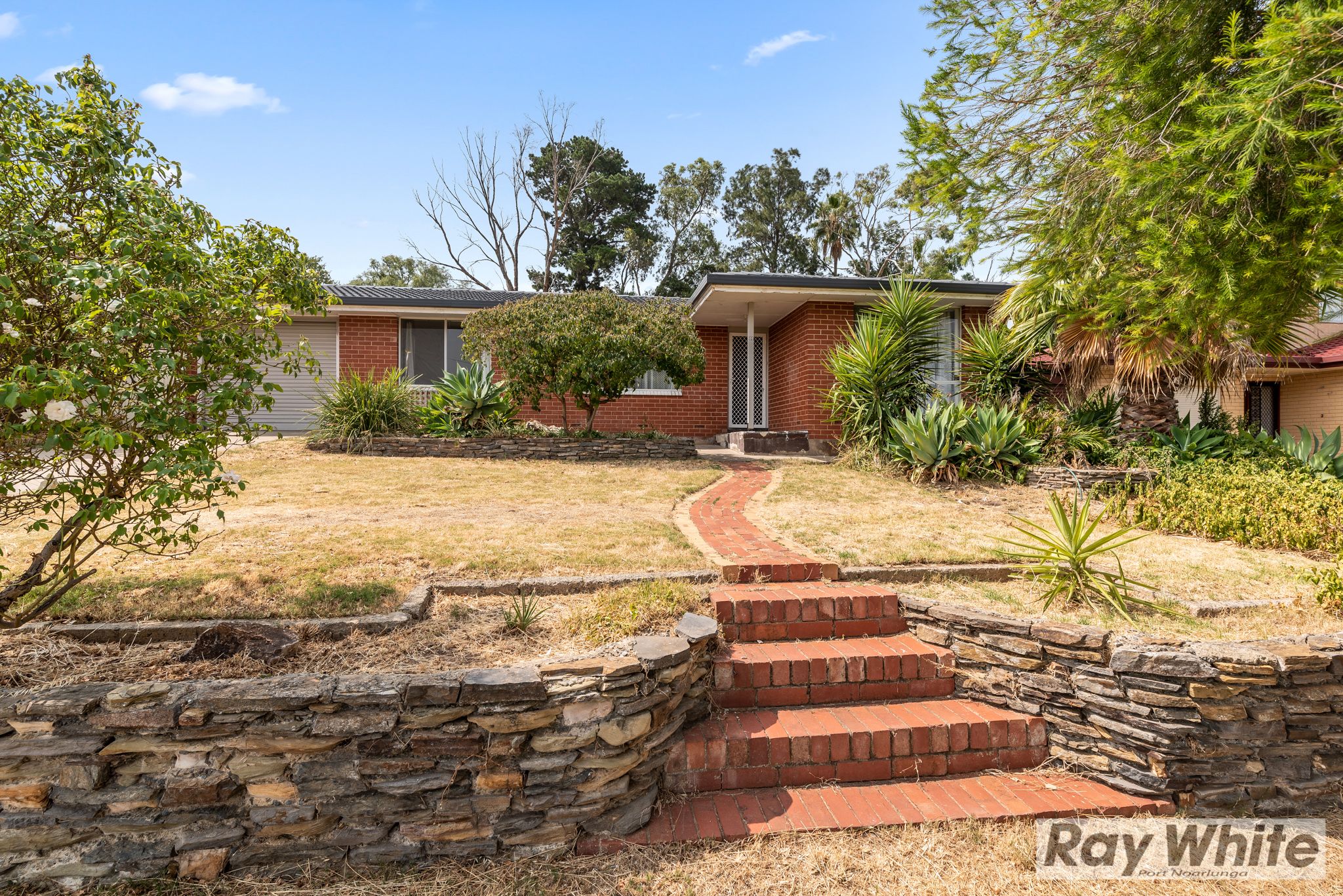 11 Lancing Court, Huntfield Heights SA 5163