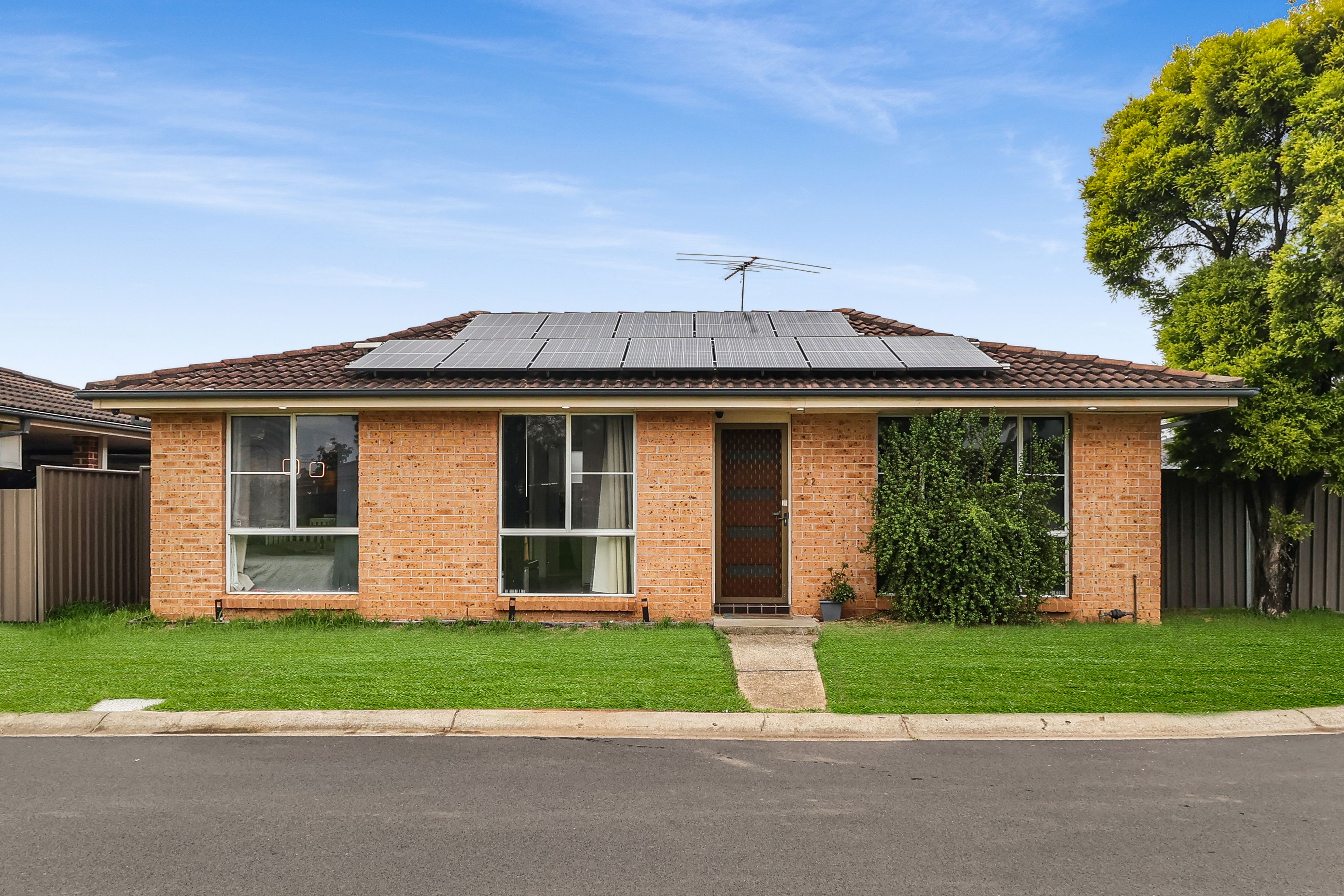 8 Plunkett Crescent, Mount Druitt NSW 2770
