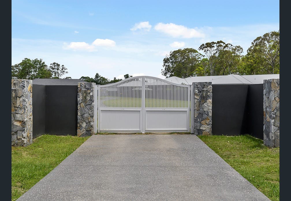 1843 Mount Gravatt Capalaba Road, Chandler, QLD 4155