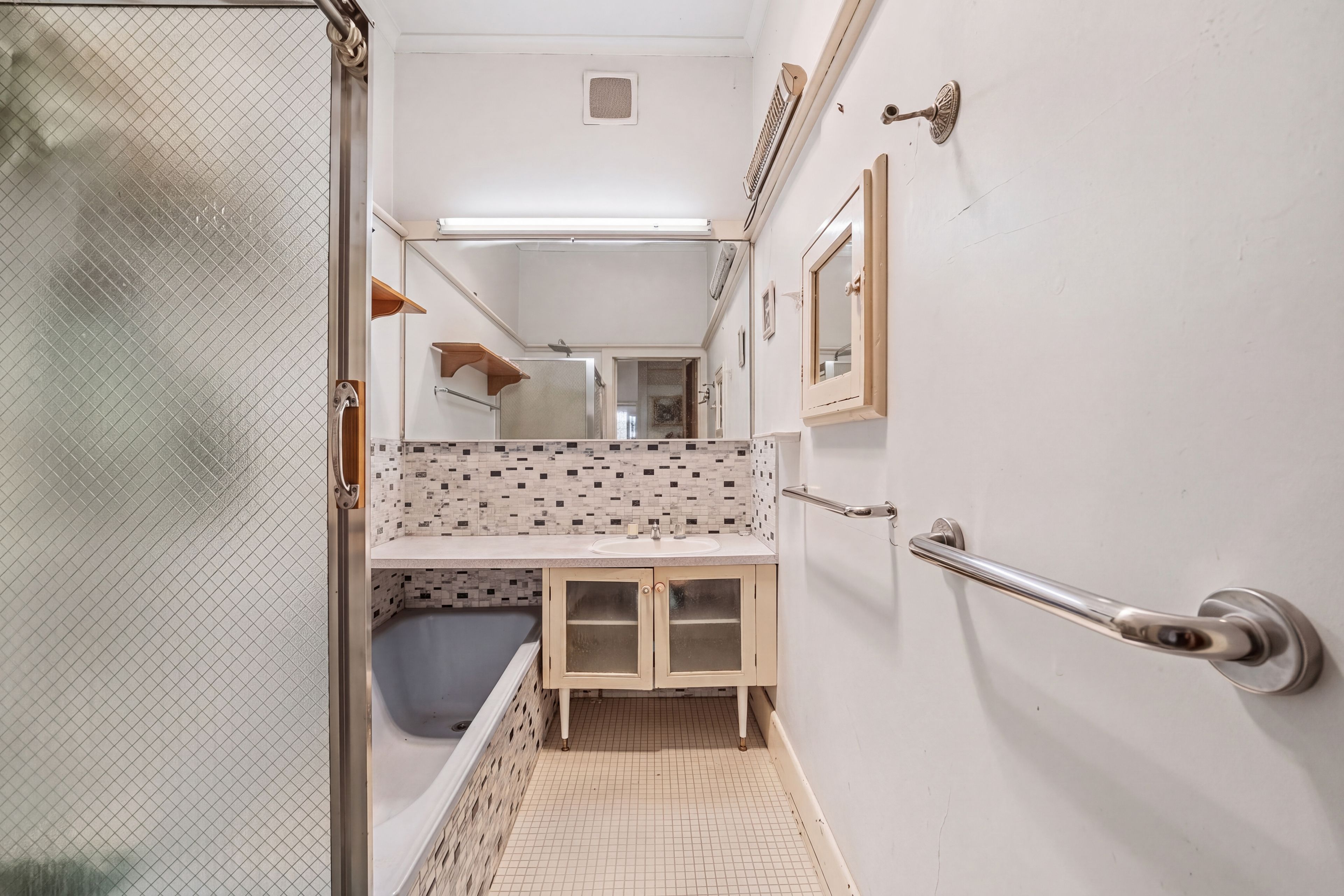 22 Herbert Street — photo 11 of 15