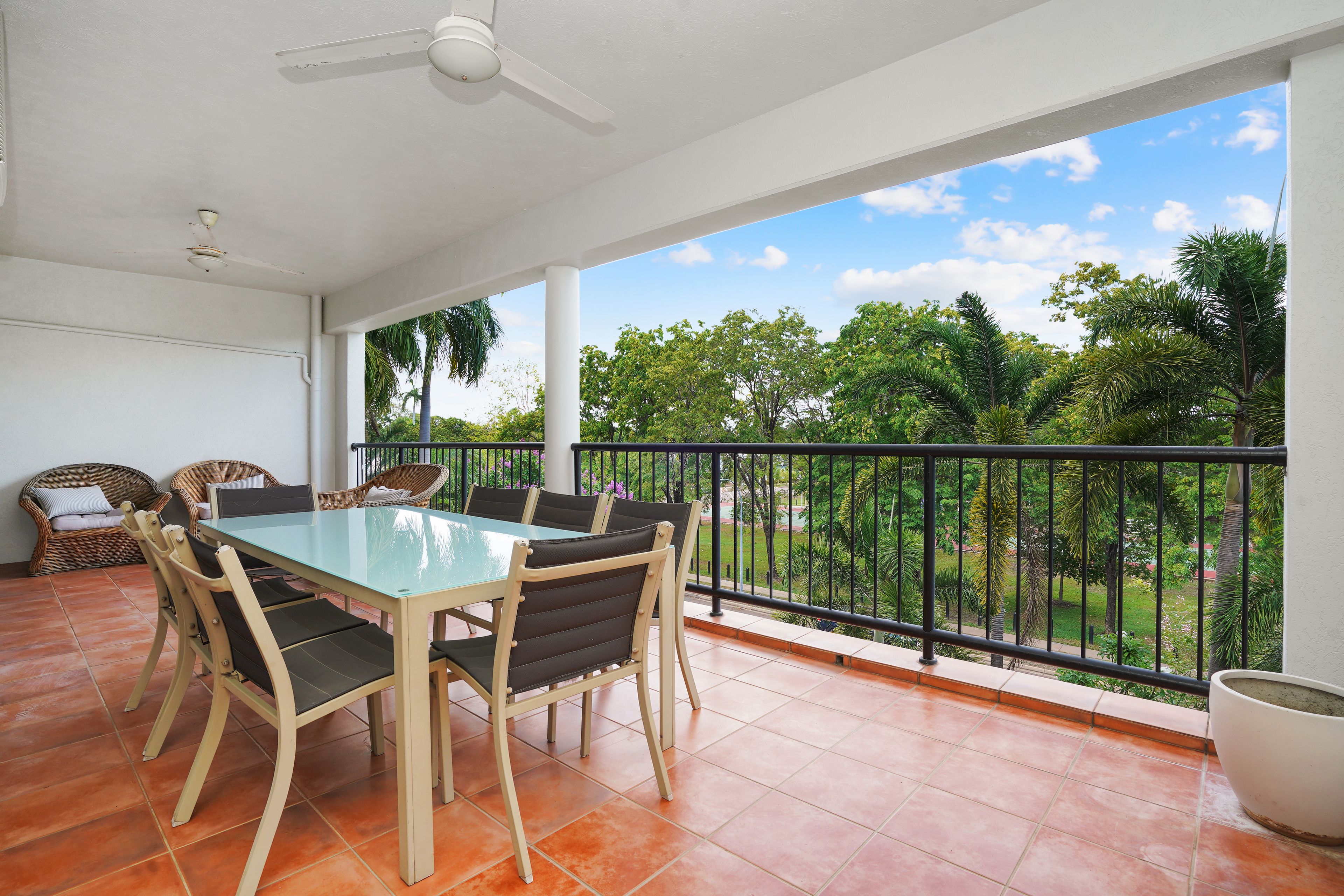 7/2 Poinciana Street — photo 10 of 15