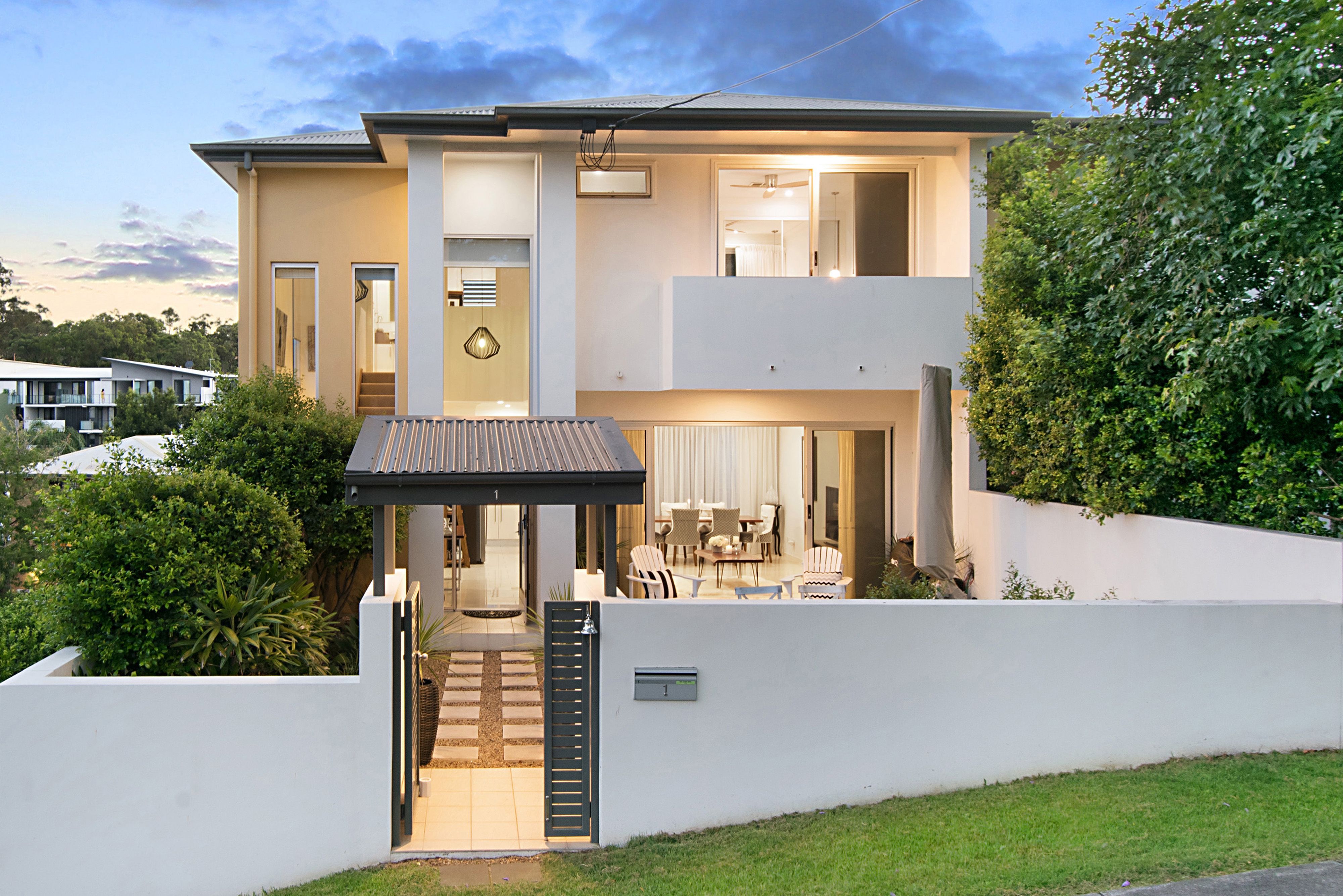 57 Sisley Street, St Lucia QLD 4067