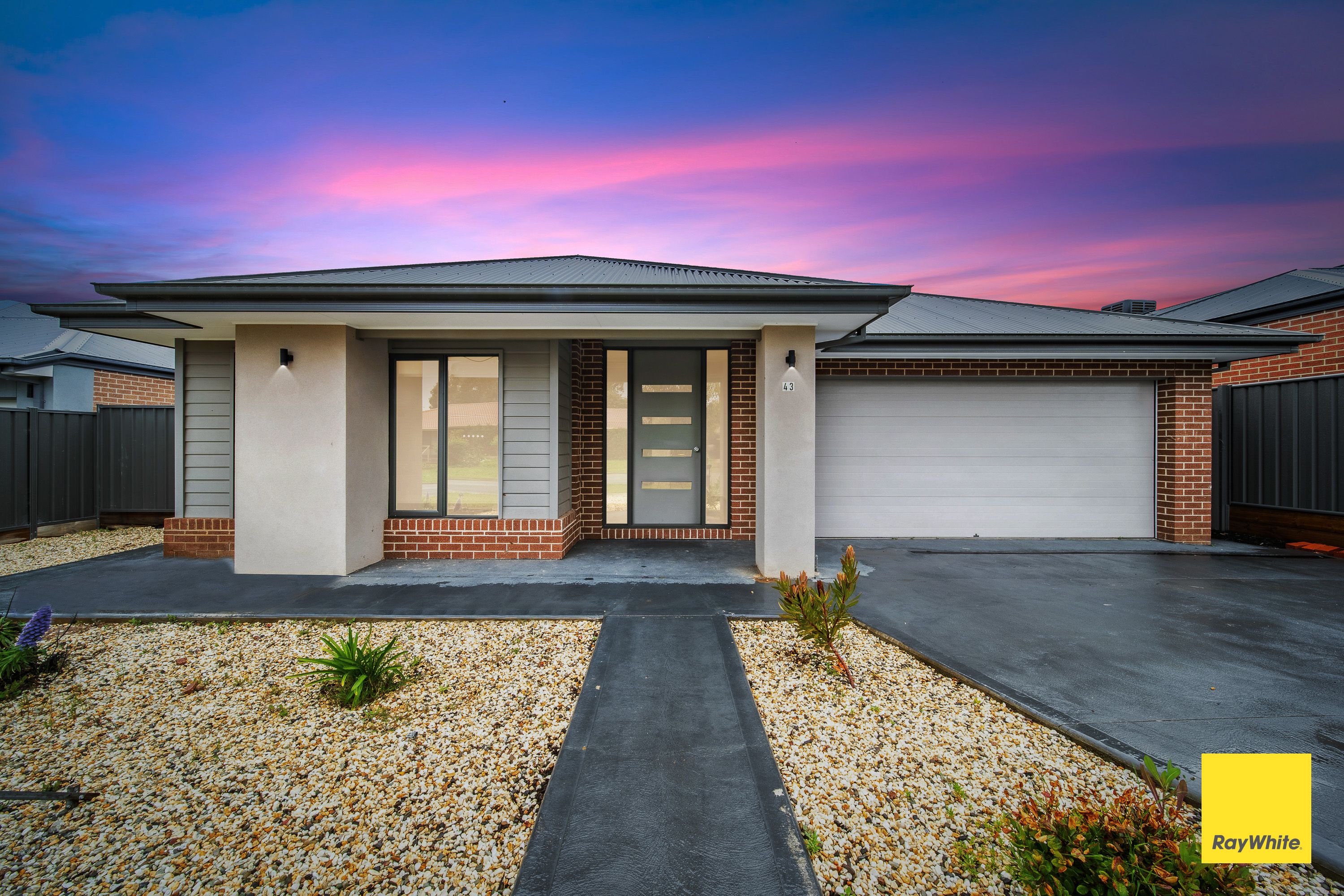 43 Mistletoe Street , Golden Square VIC 3555