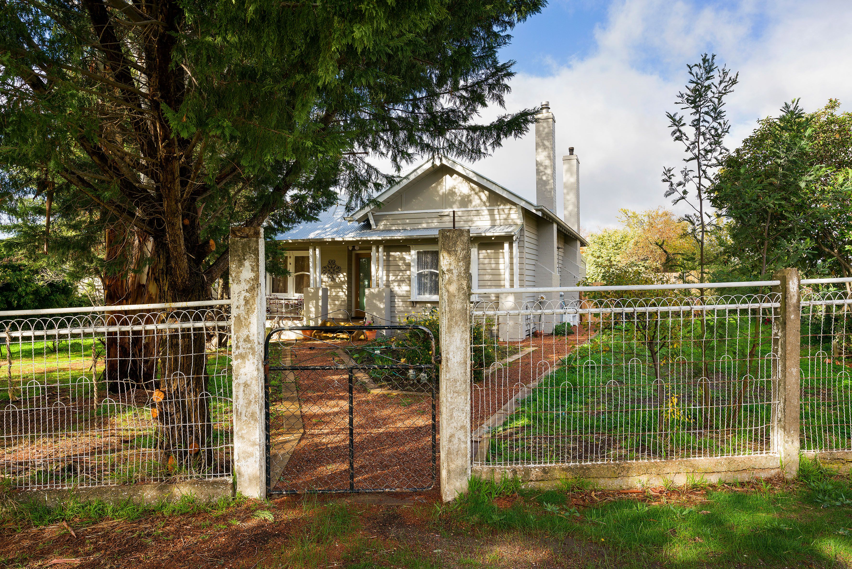 42 Hornsby Street, Maldon, VIC 3463