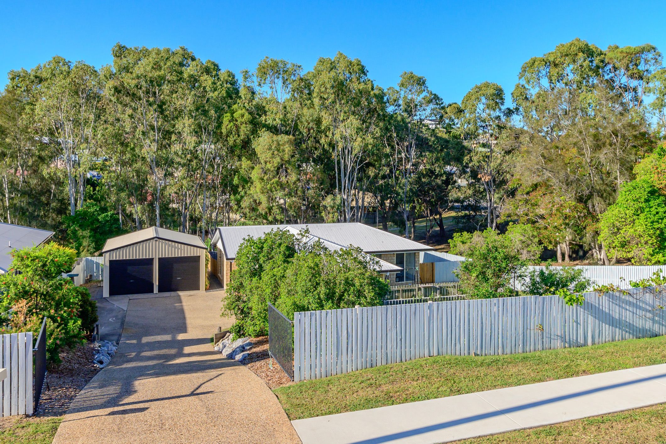 155 J Hickey Avenue, Clinton, QLD 4680