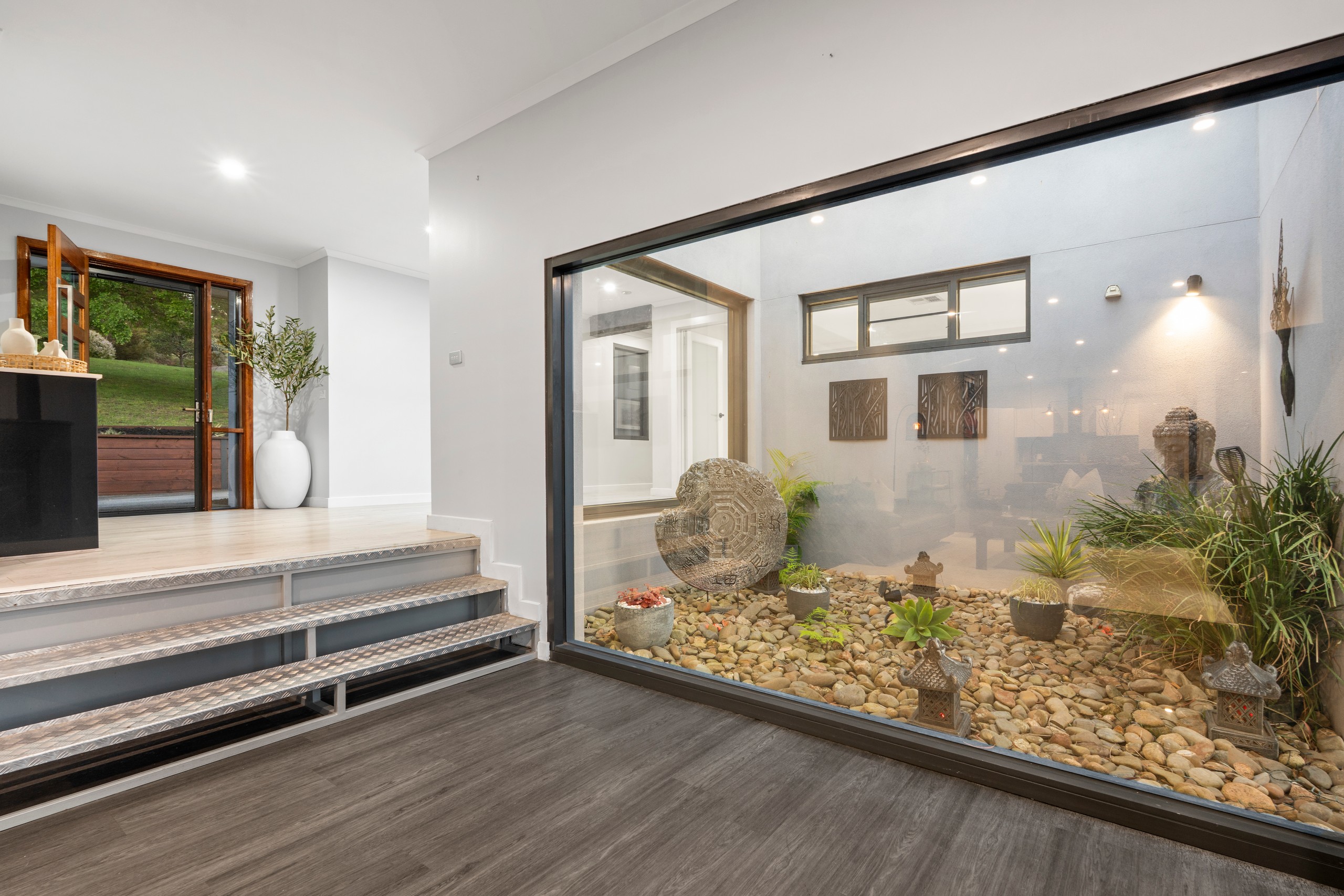 16 Woodhill Close, Research, VIC 3095