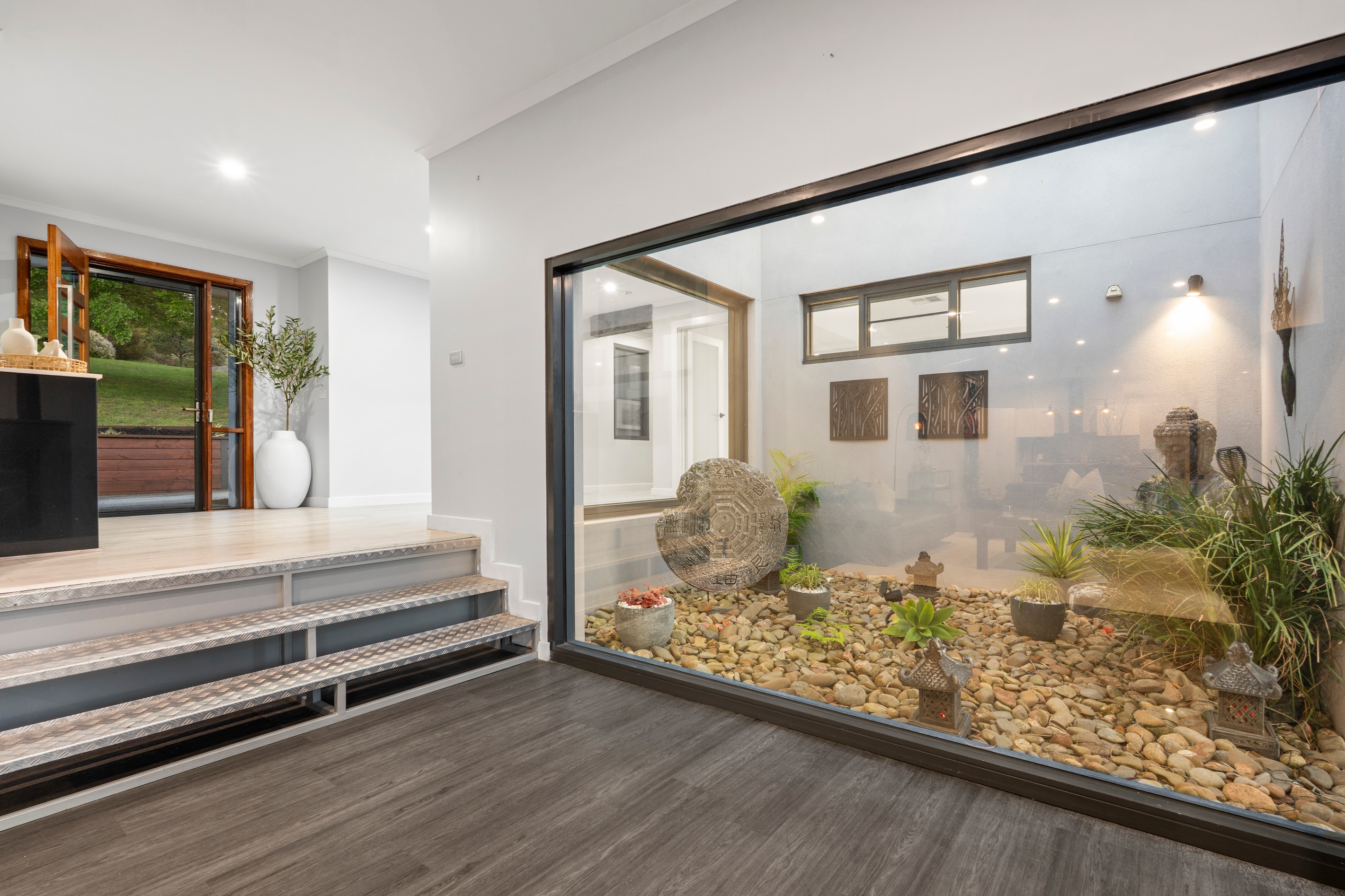 16 Woodhill Close, Research, VIC 3095