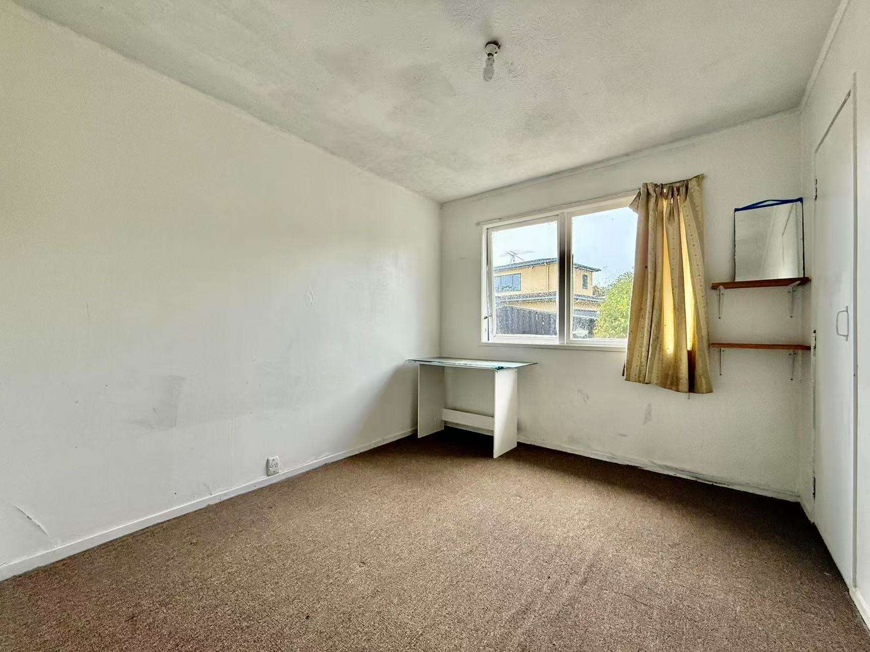 1/12 Ervine Place photo 4