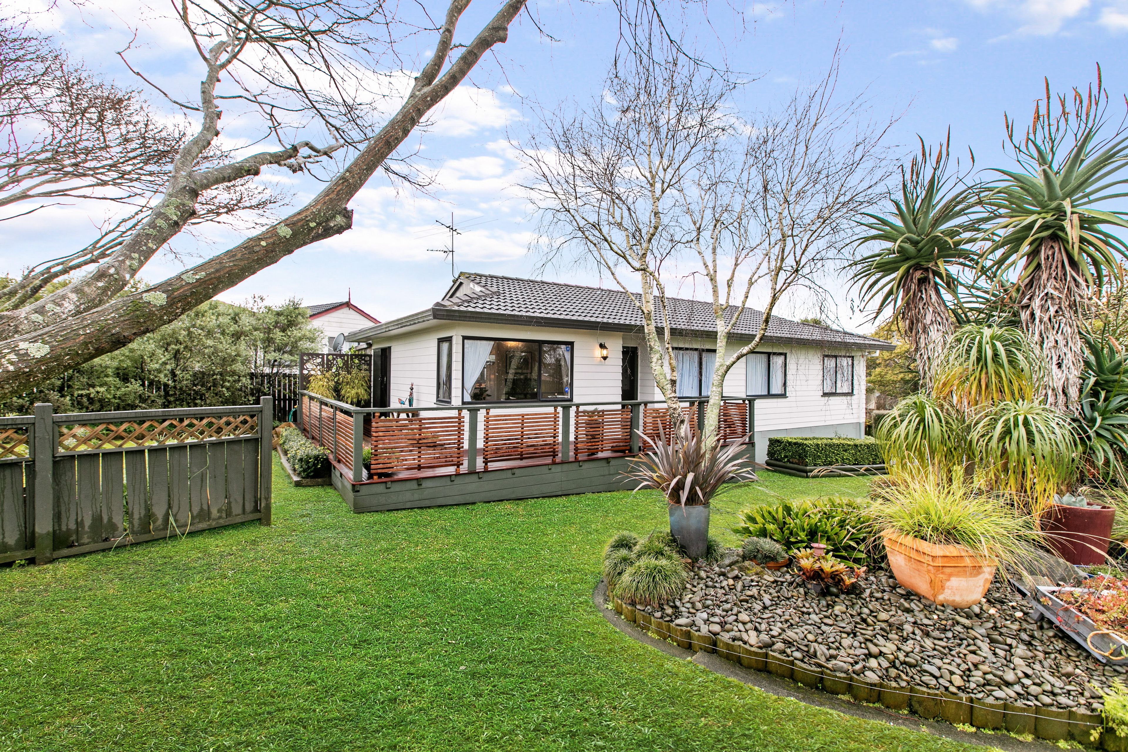 1 Barcroft Place, Clendon Park, Manukau City