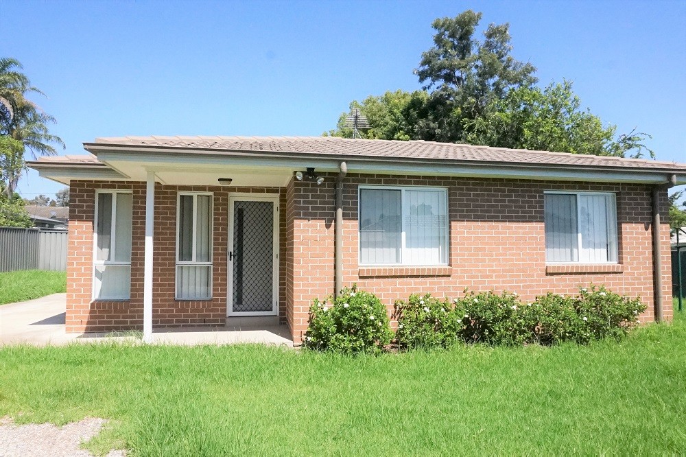3A Alam Place, Campbelltown, NSW 2560