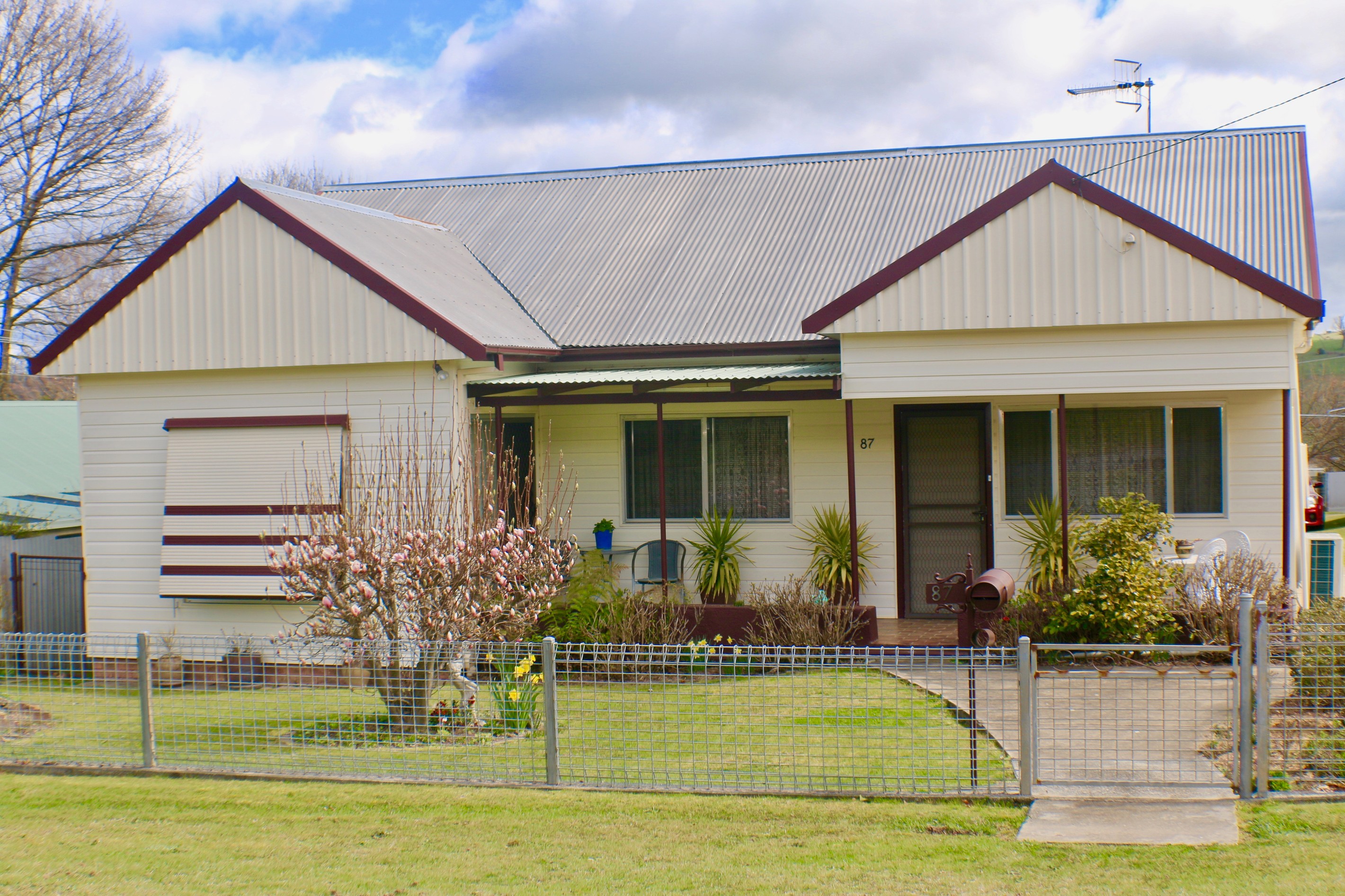 87 KING Street, Tumbarumba, NSW 2653