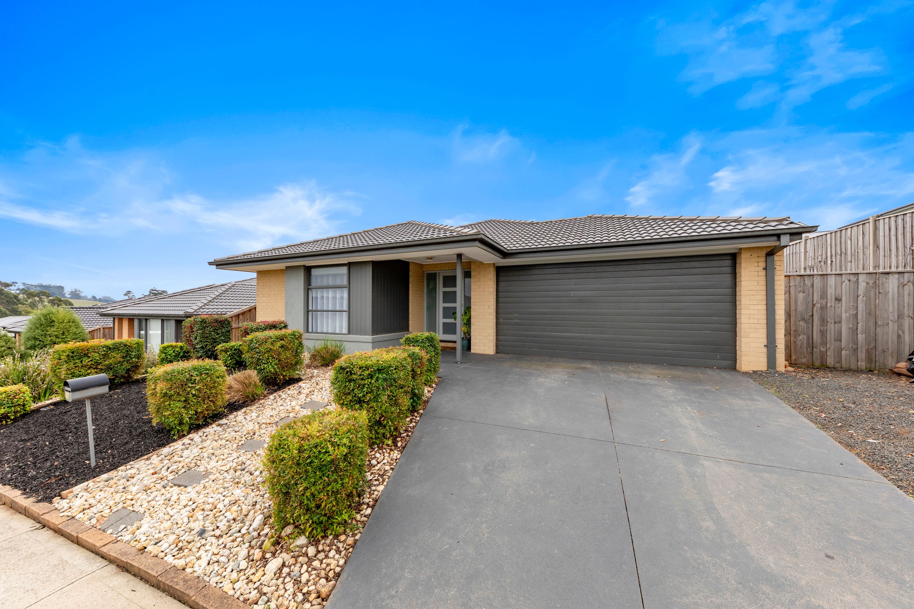 15 Fieldstone Avenue, Warragul VIC 3820