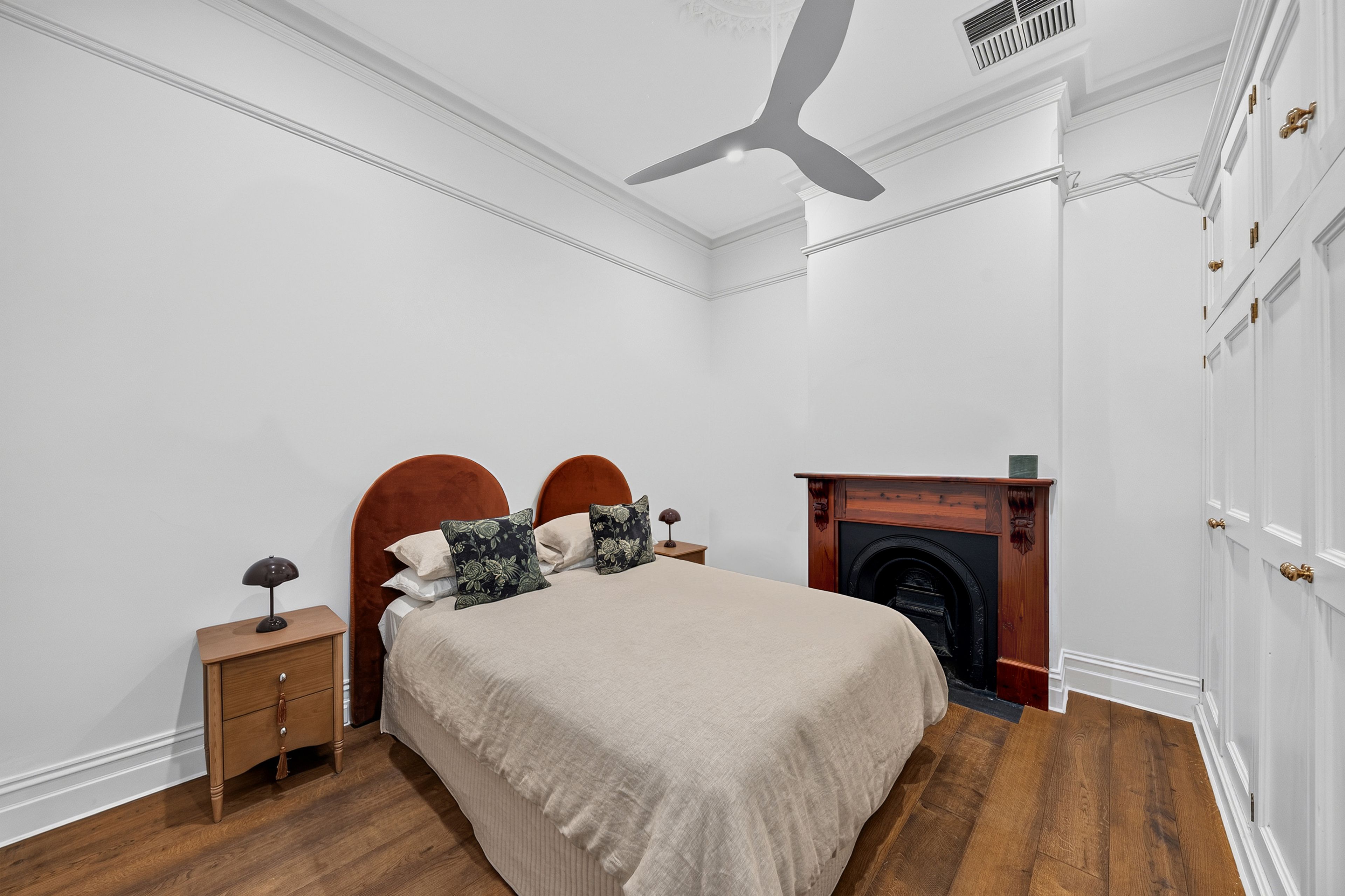 1 Aberdare Avenue — photo 10 of 19