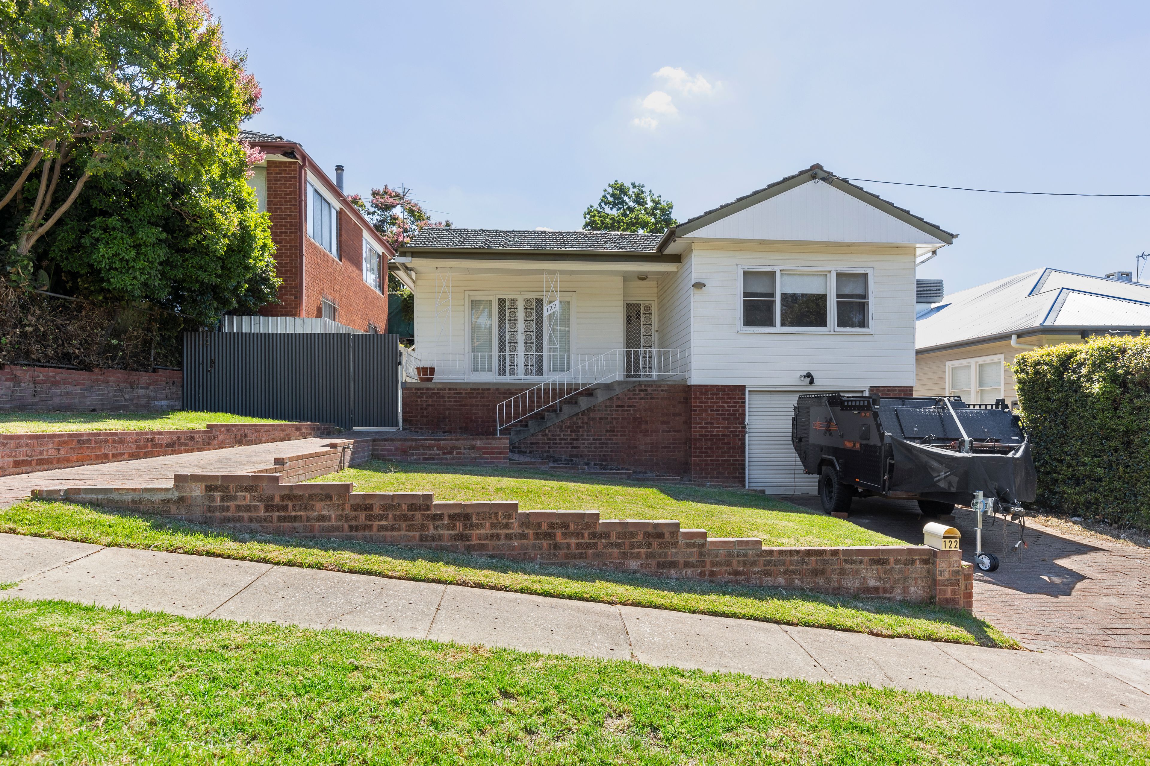 122 Macleay Street, Turvey Park, NSW 2650