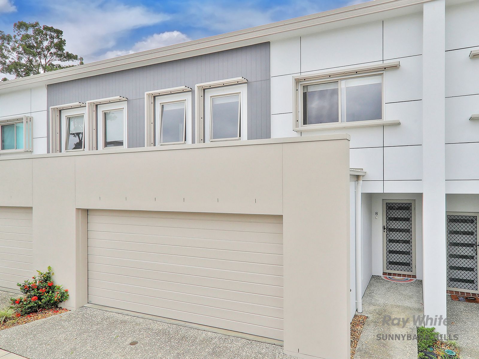 8/10 Spirit Street — photo from Ray White Sunnybank Hills