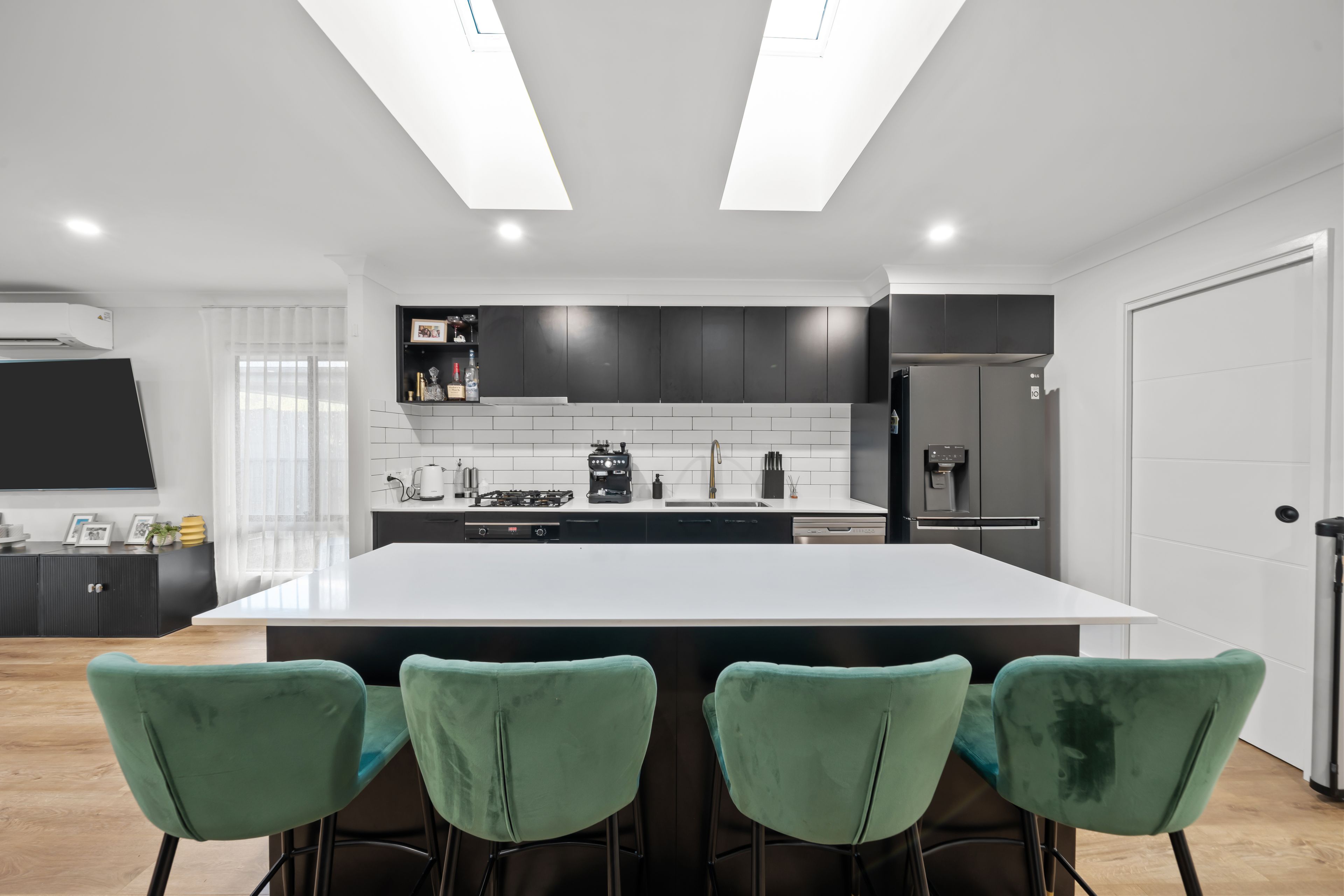 27 Niche Glade Circuit, Maudsland, QLD 4210