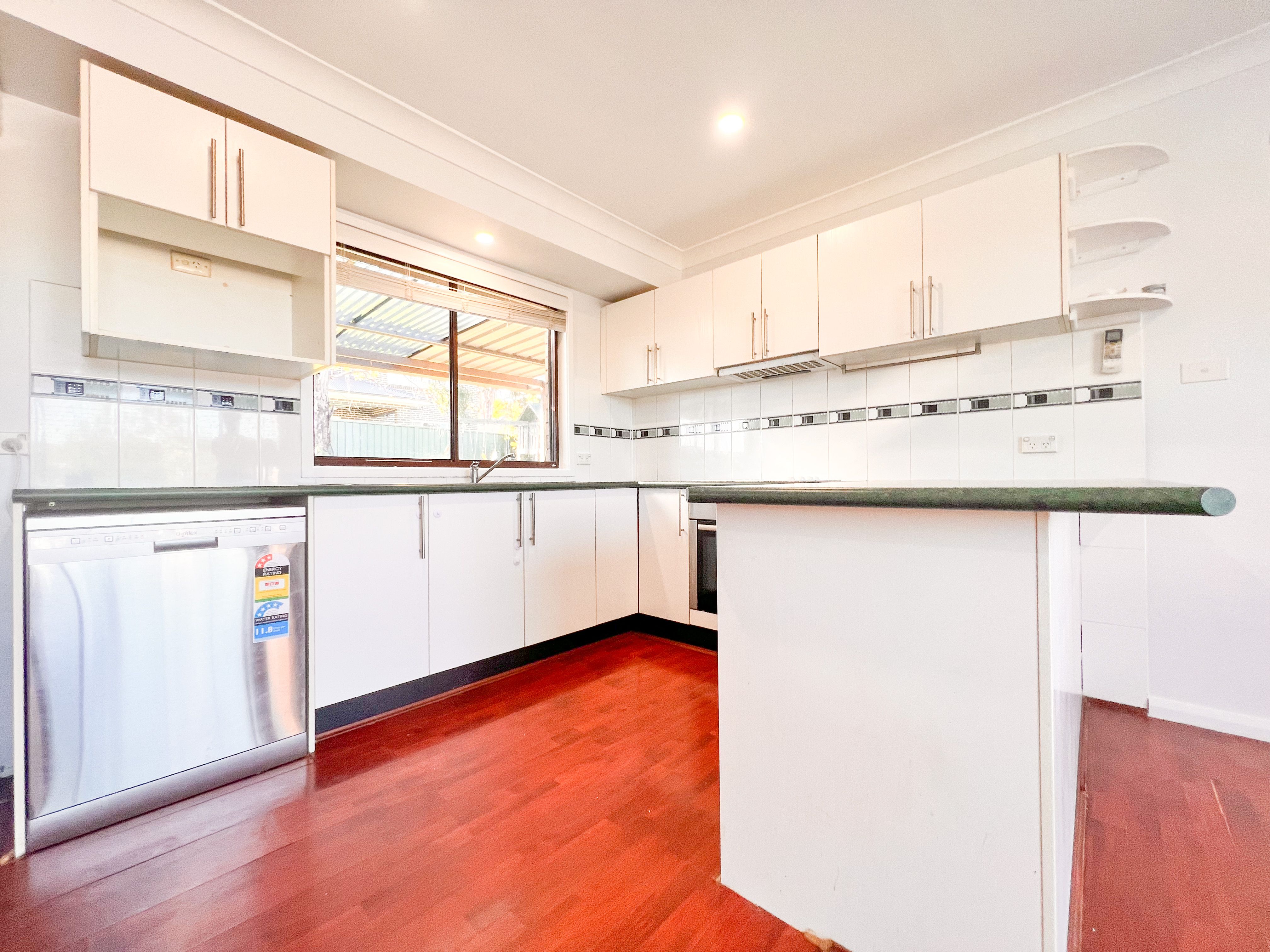 25 Seaton Crescent, Cranebrook, NSW 2749