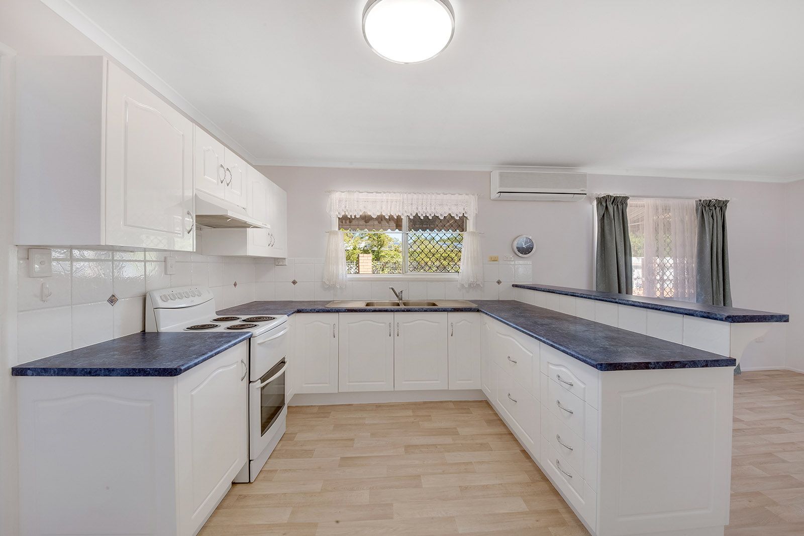 2 Cedrela Street, Kin Kora, QLD 4680