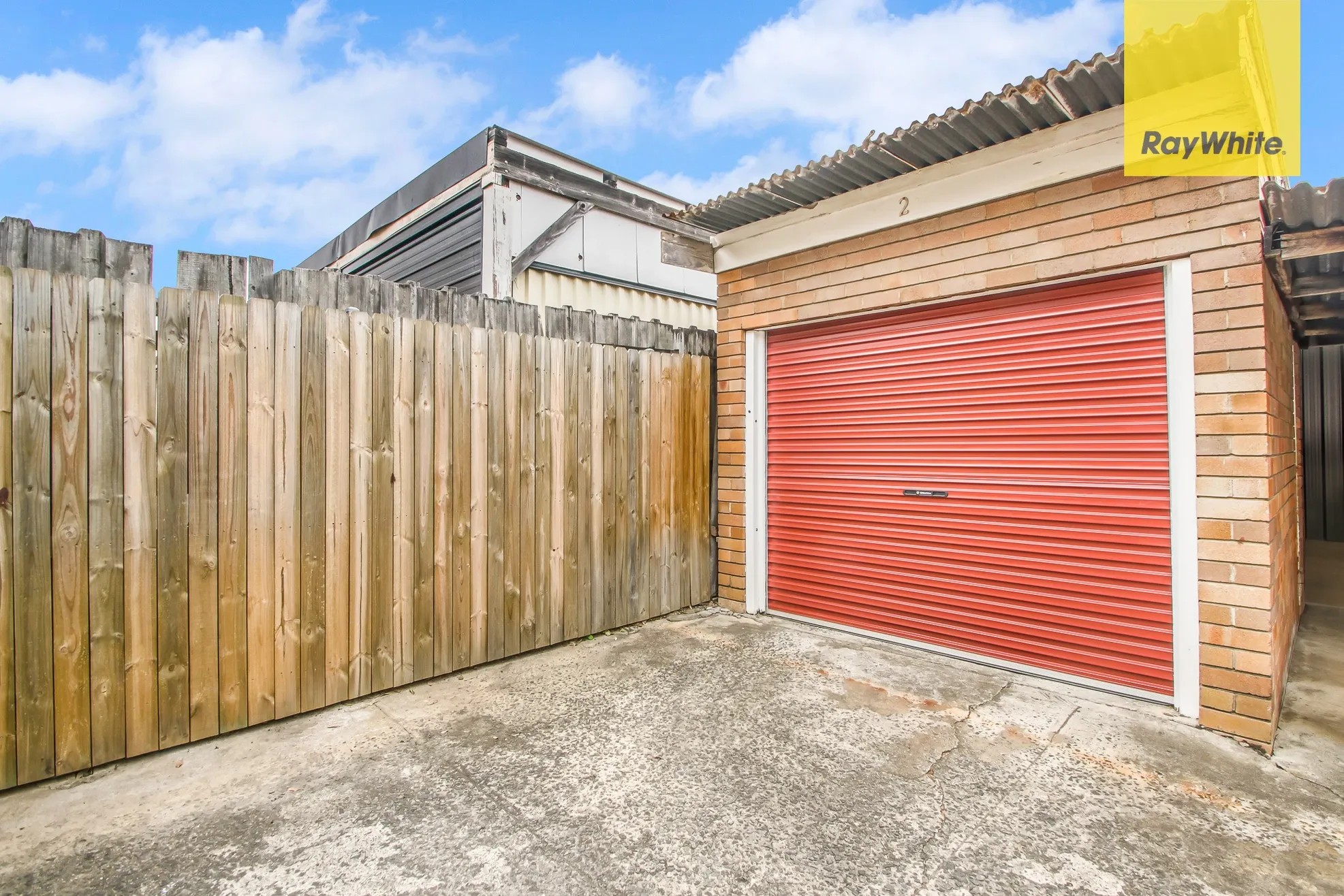 2/82A Weston Street — photo 6 of 8