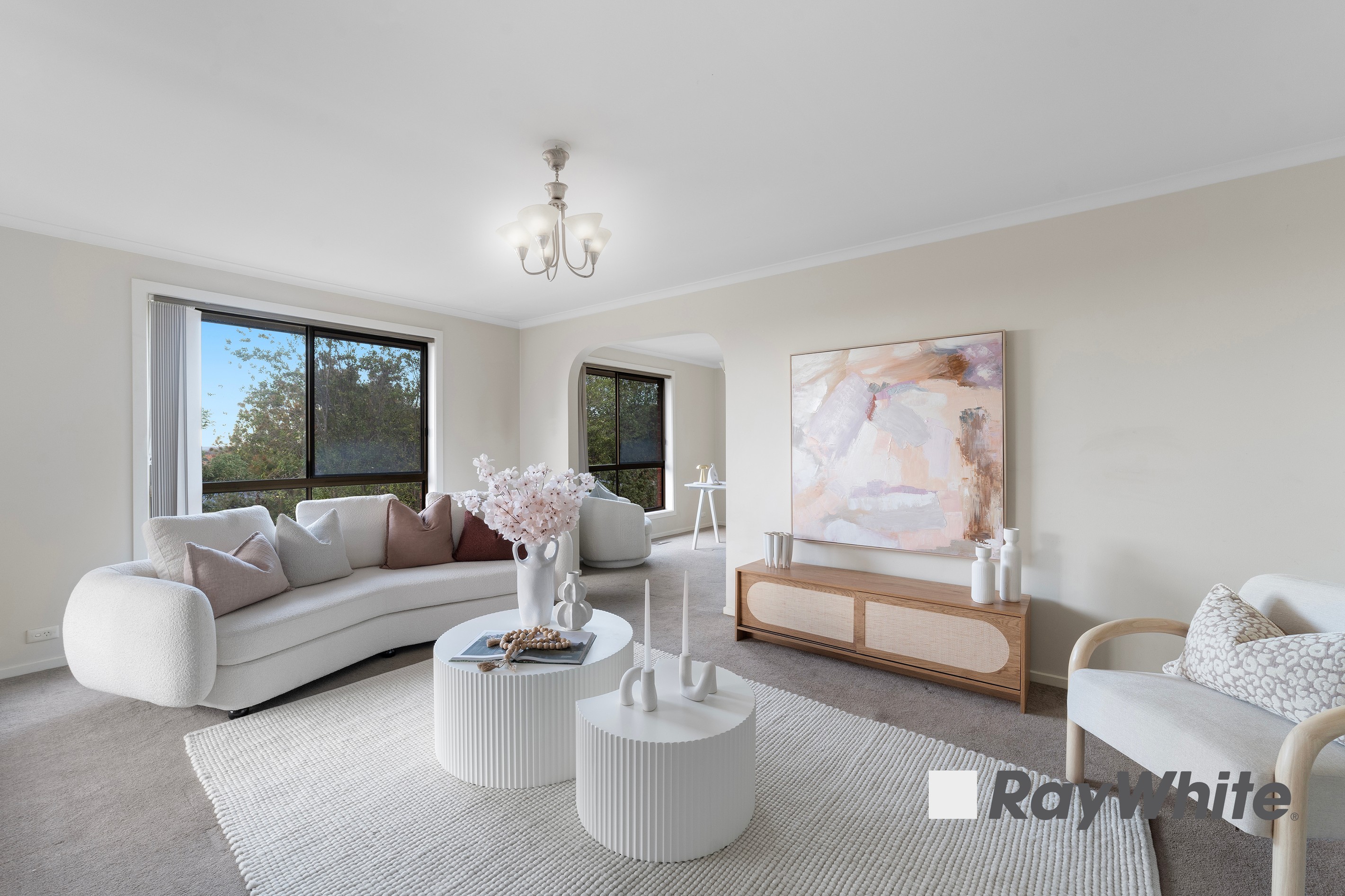 39 Georgette Crescent, Endeavour Hills, VIC 3802