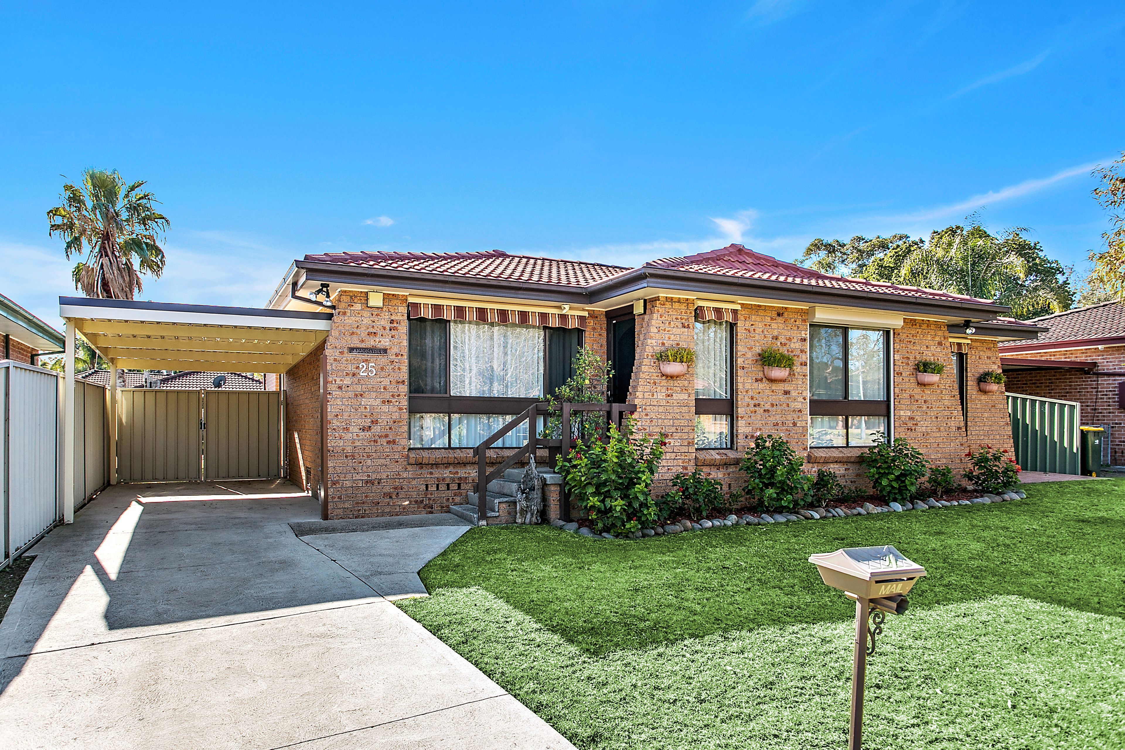 25 Jarrah Way