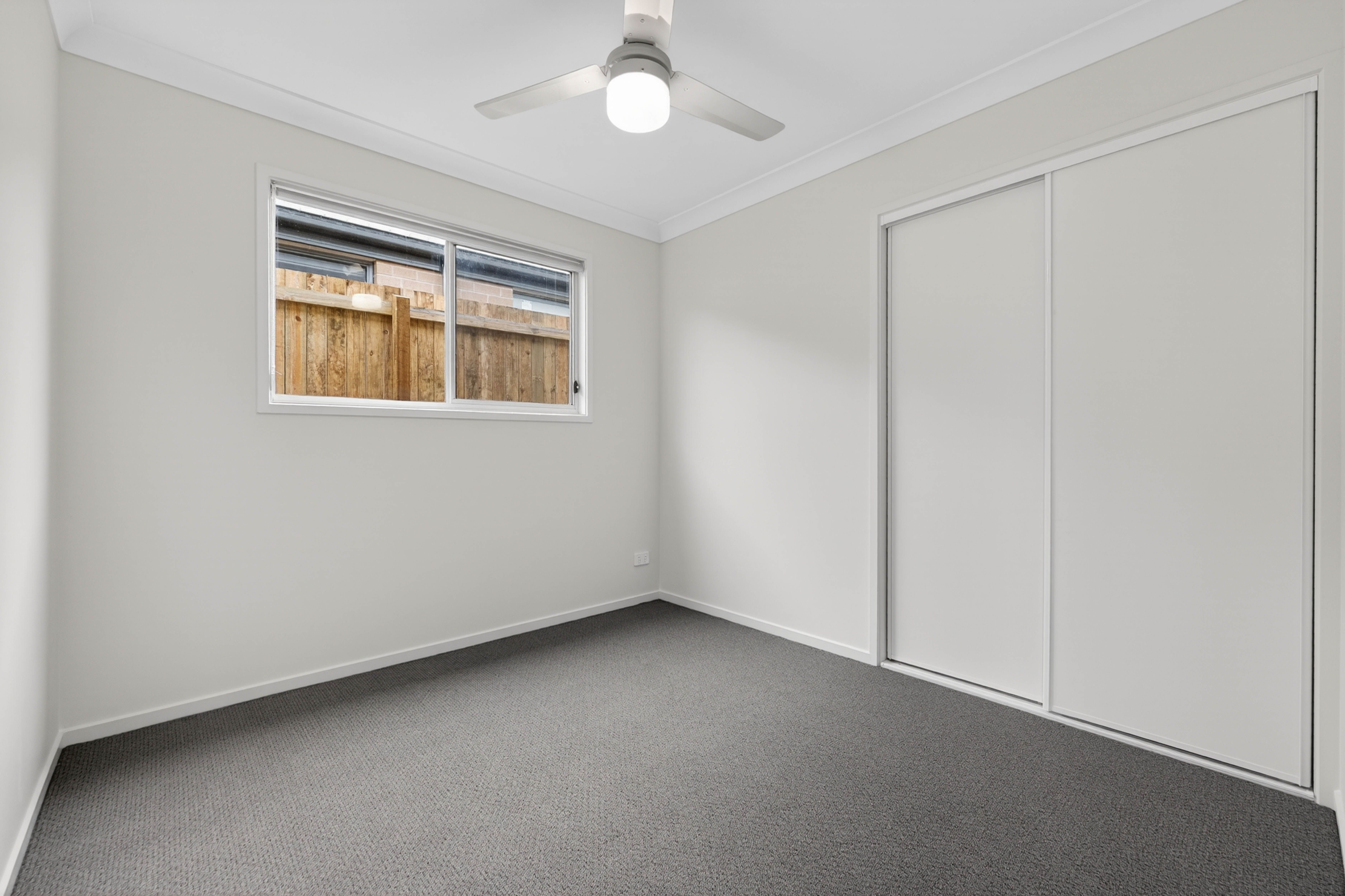 92 Marsdenia Drive — photo 6 of 16