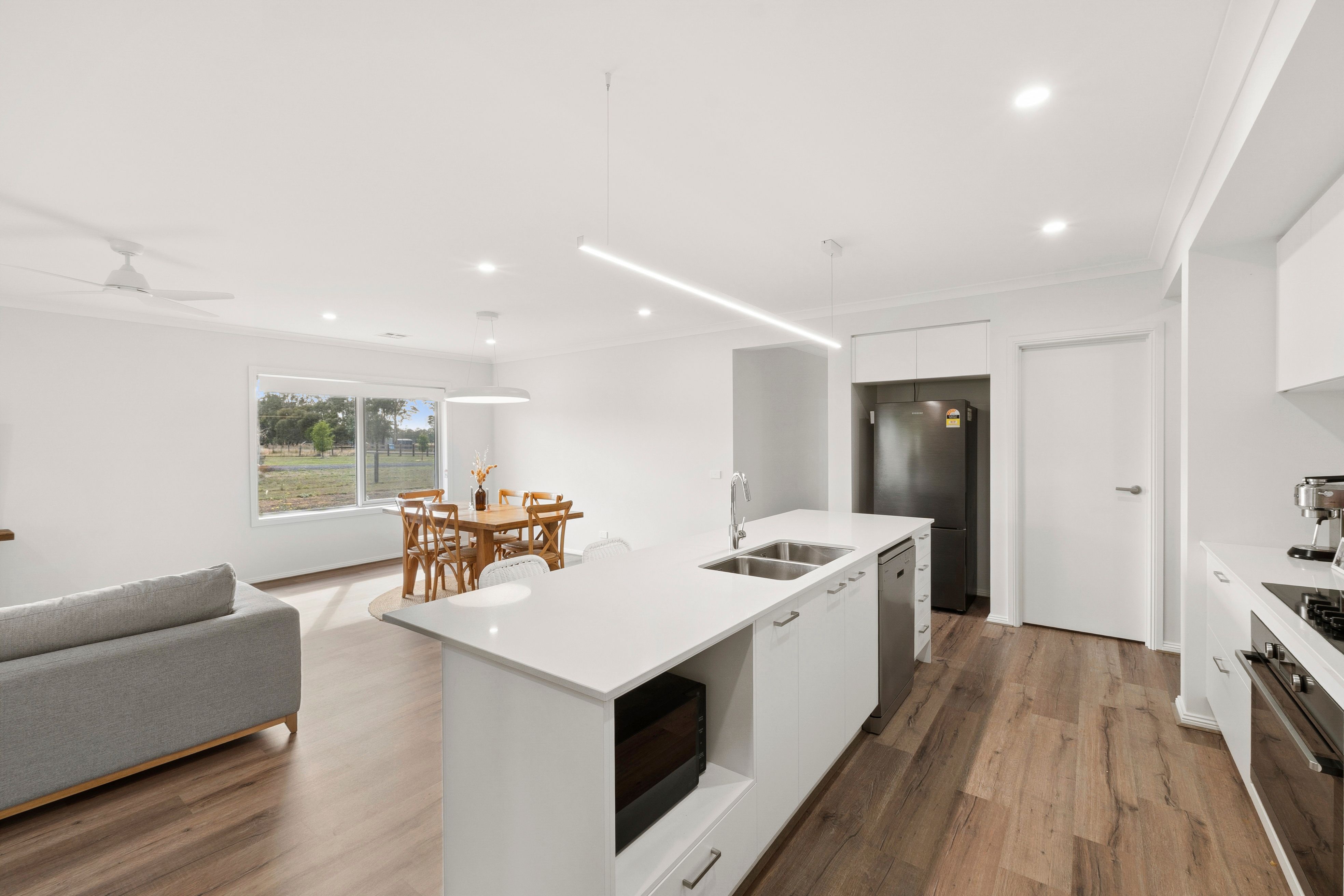 44 Mills Road — photo 9 of 19