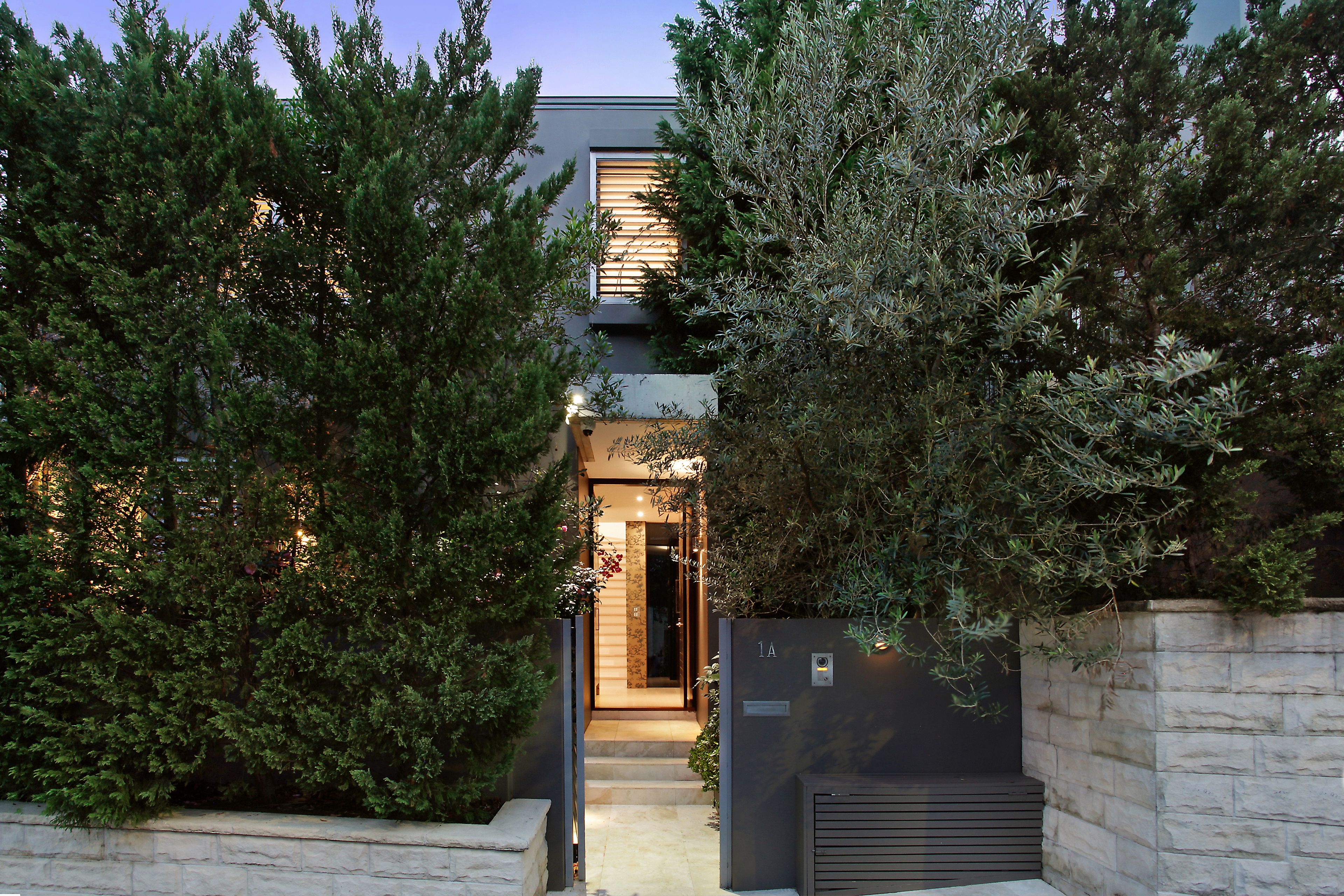 1 Pinehill Avenue