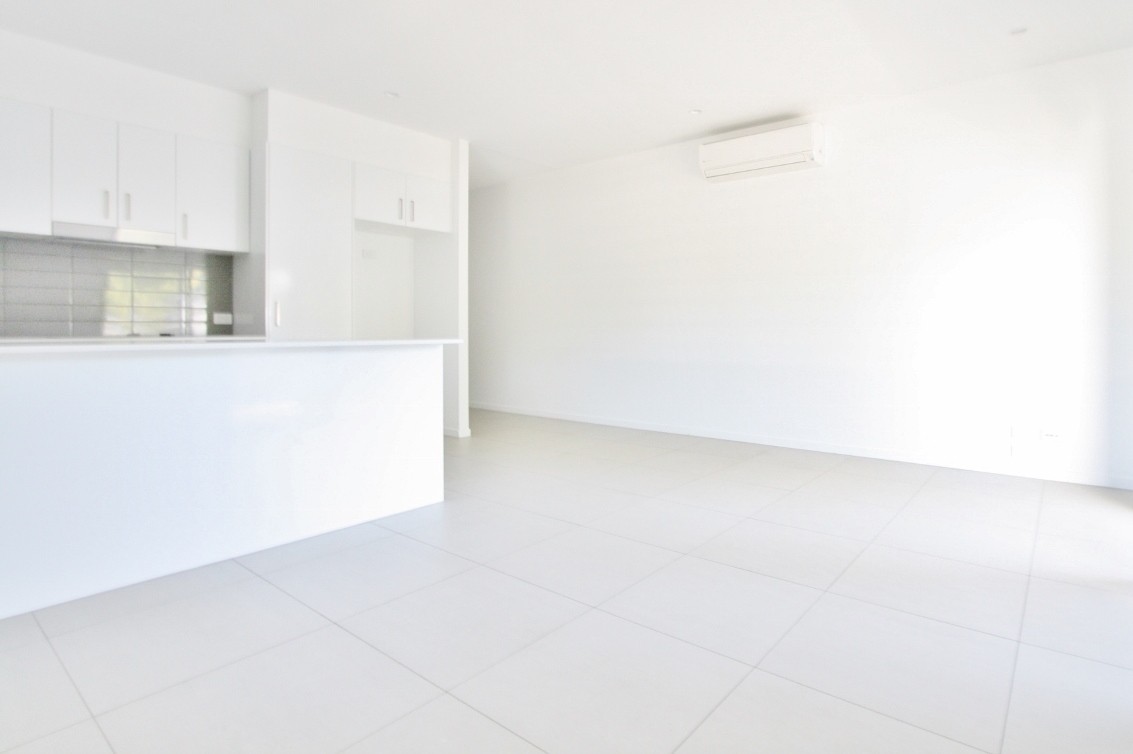 2/11 Lagonda Street, Annerley, QLD 4103