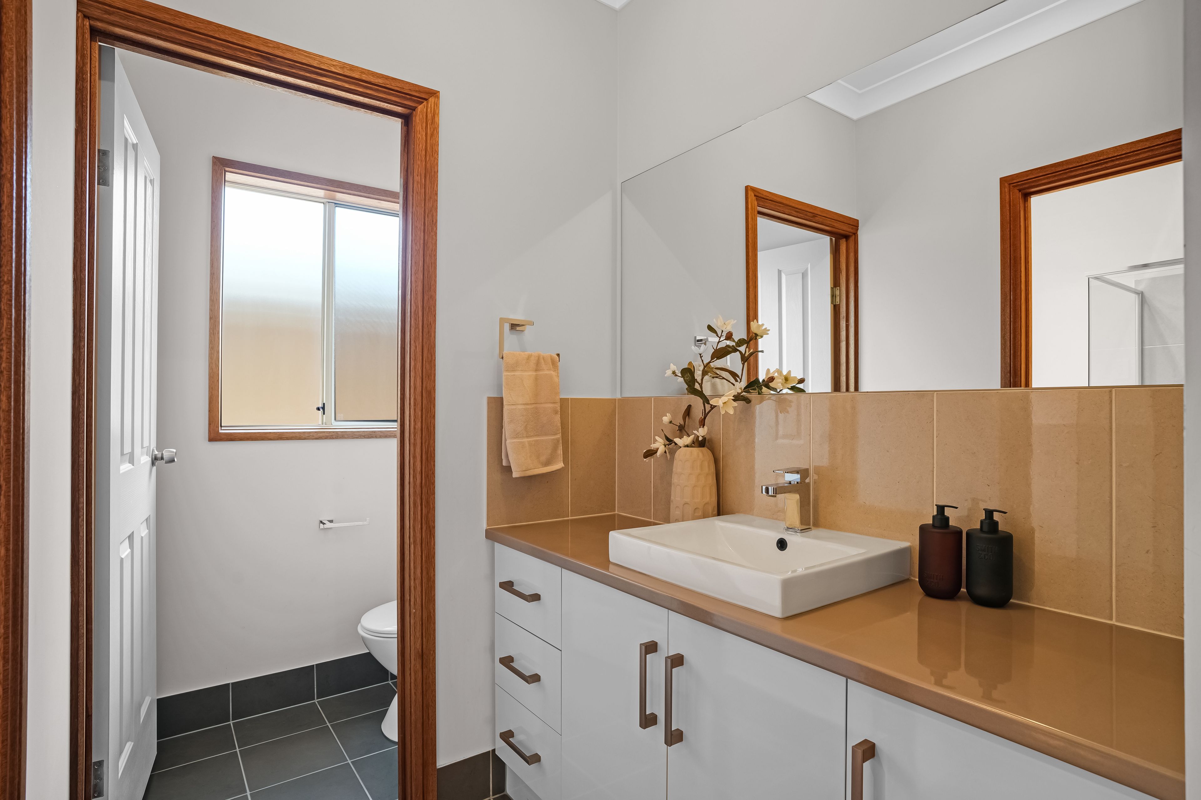 16 Keane Avenue — photo 12 of 18