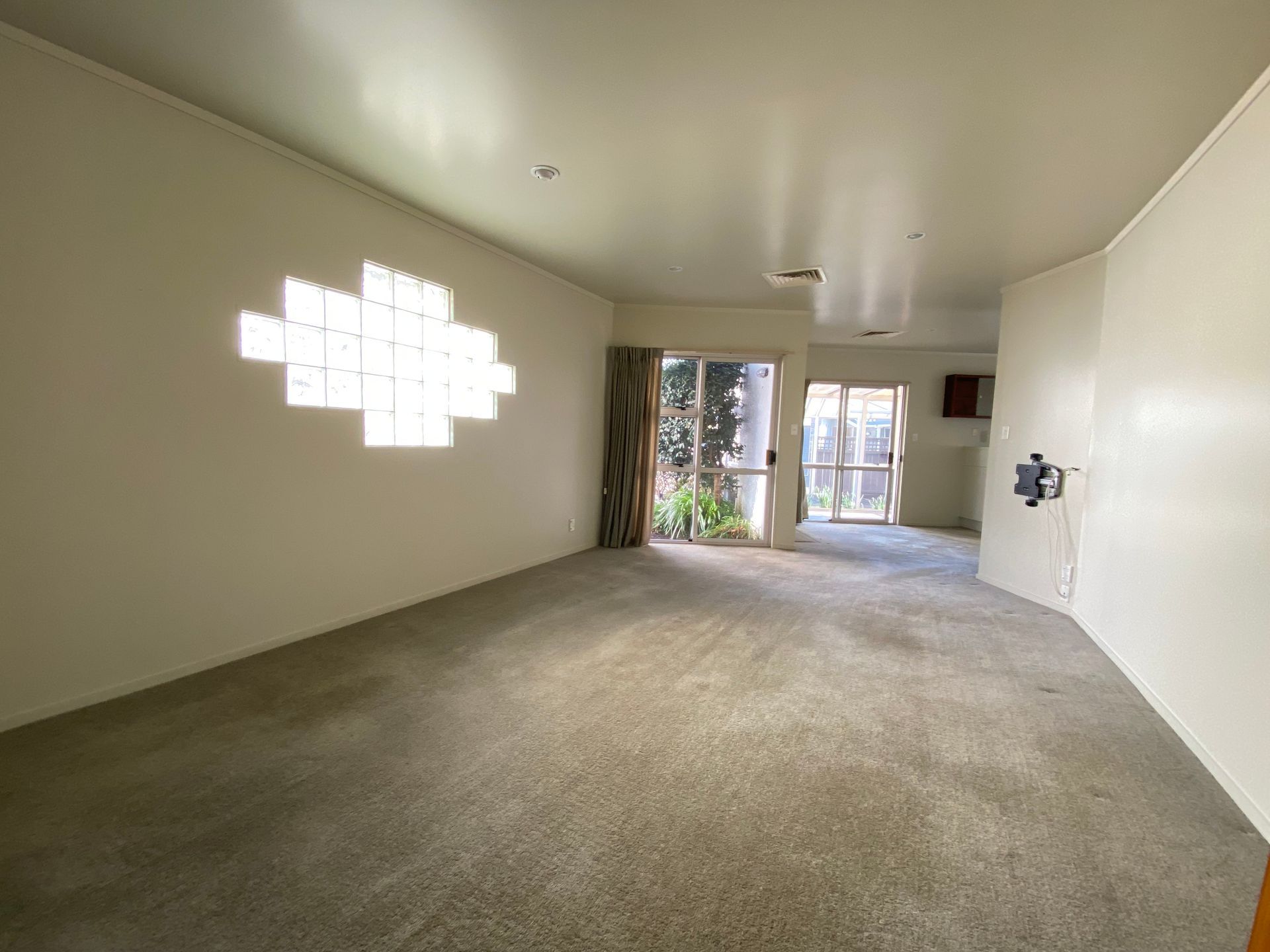 136 College Street 4