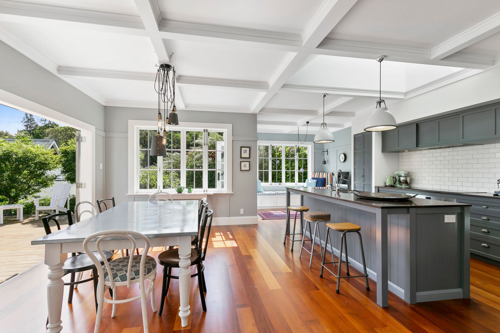8 Amapur Drive, Khandallah, Wellington City