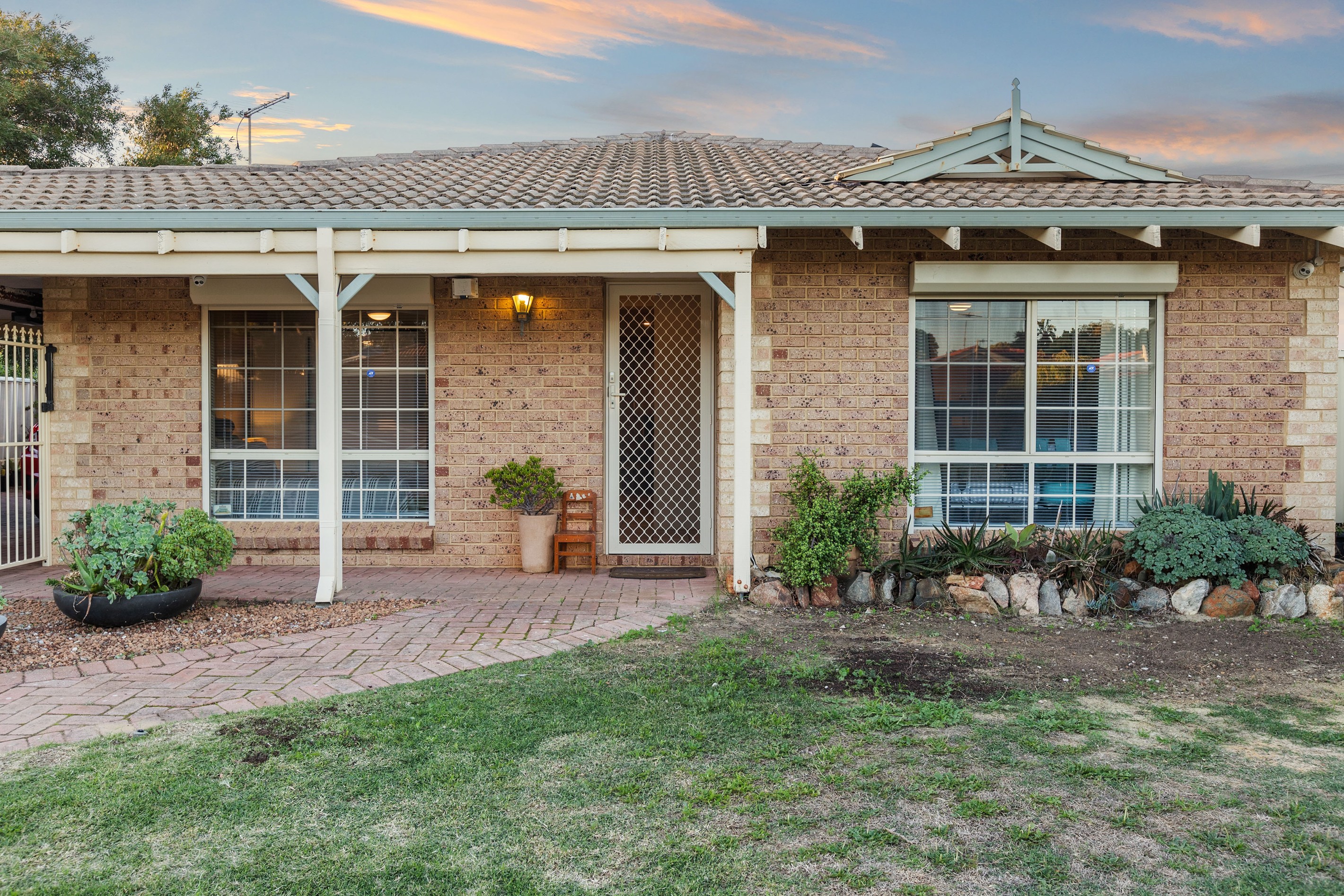 4 Tenby Close, Merriwa, WA 6030
