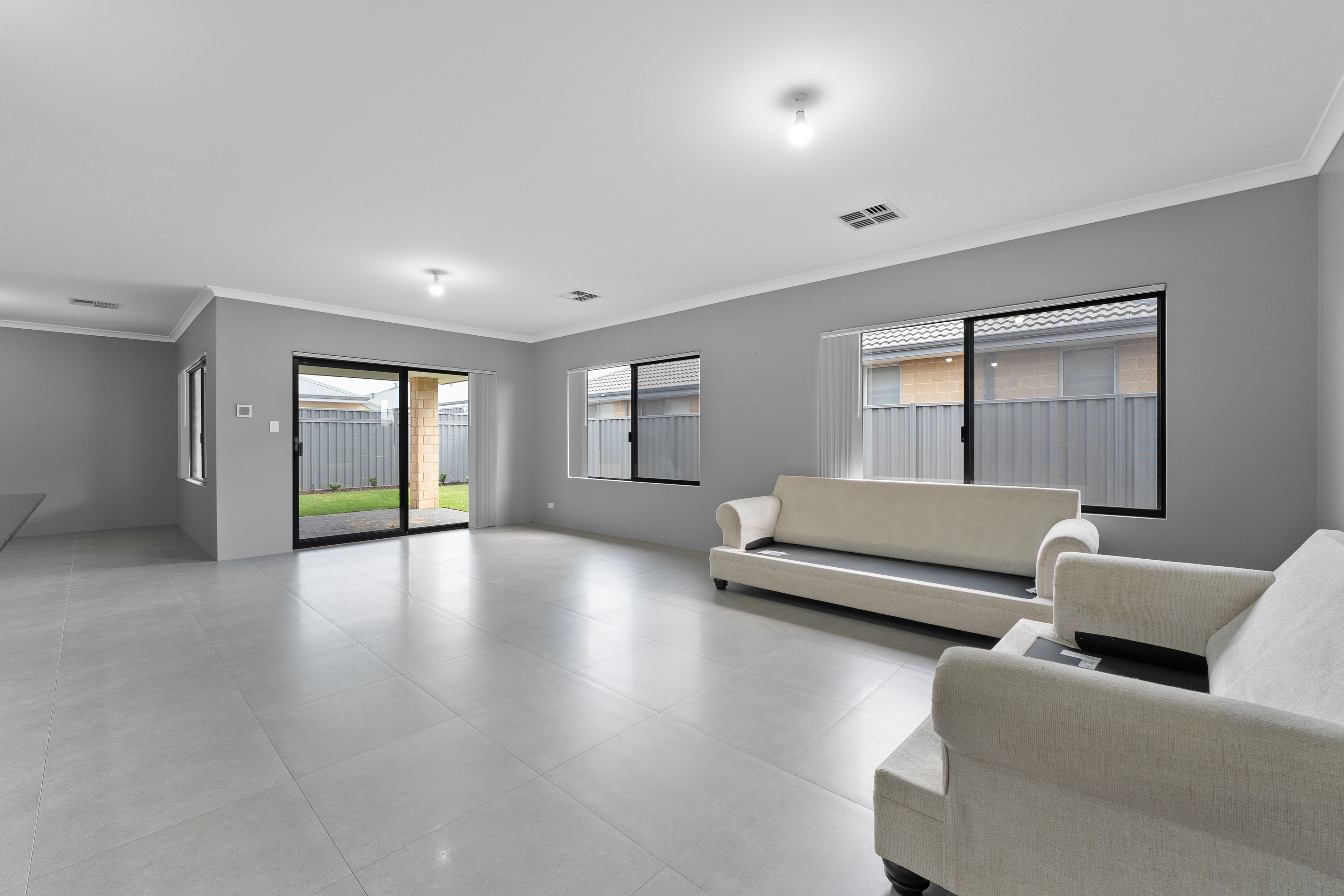 30 Lochern Road — photo 3 of 30