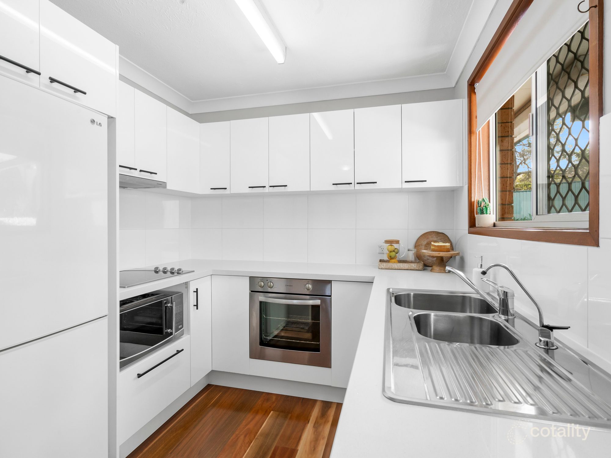 19 Levestam Court, Carrara, QLD 4211