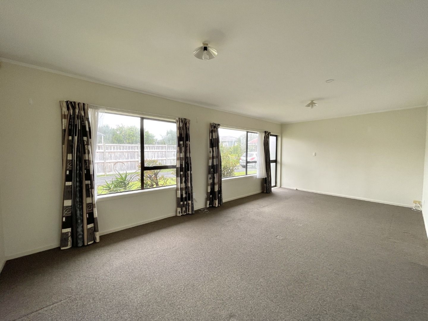 4B Reid Road, New Lynn, Waitakere City