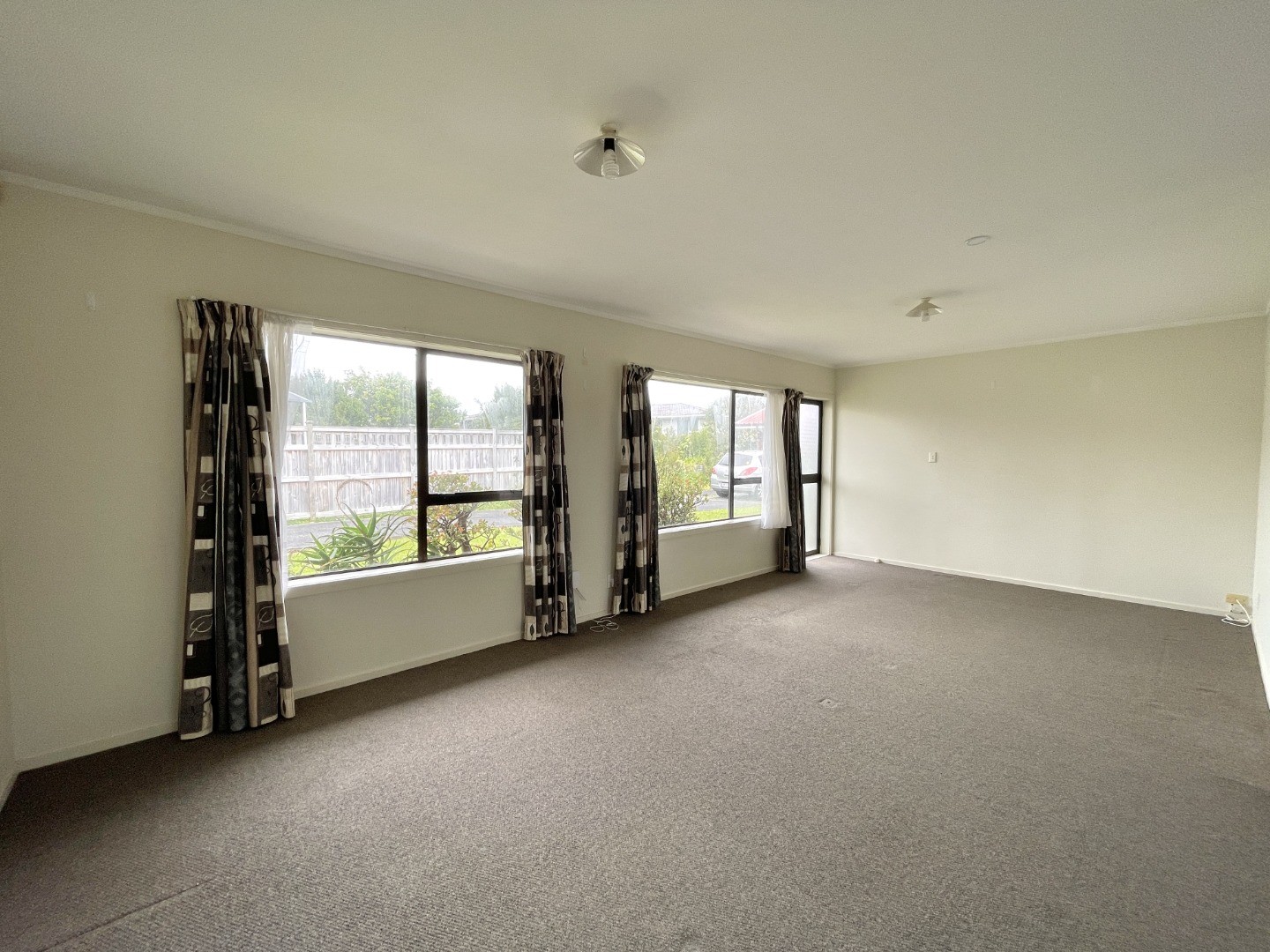 4B Reid Road, New Lynn, Waitakere City