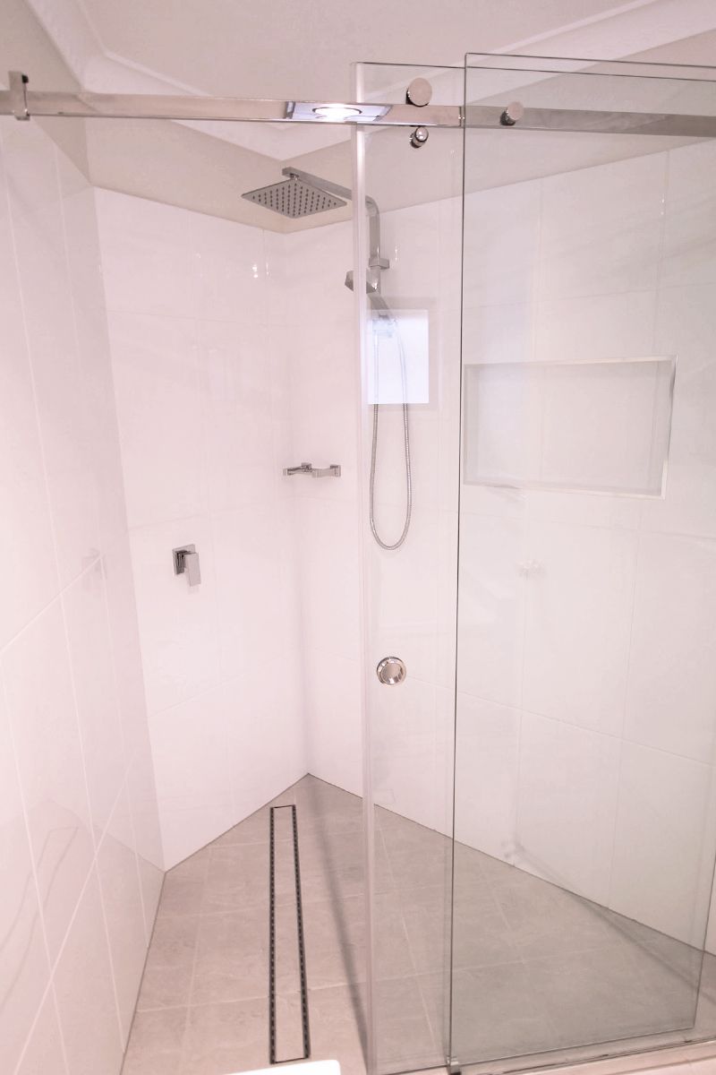 4/27 CAROLINE Street, Woody Point, QLD 4019