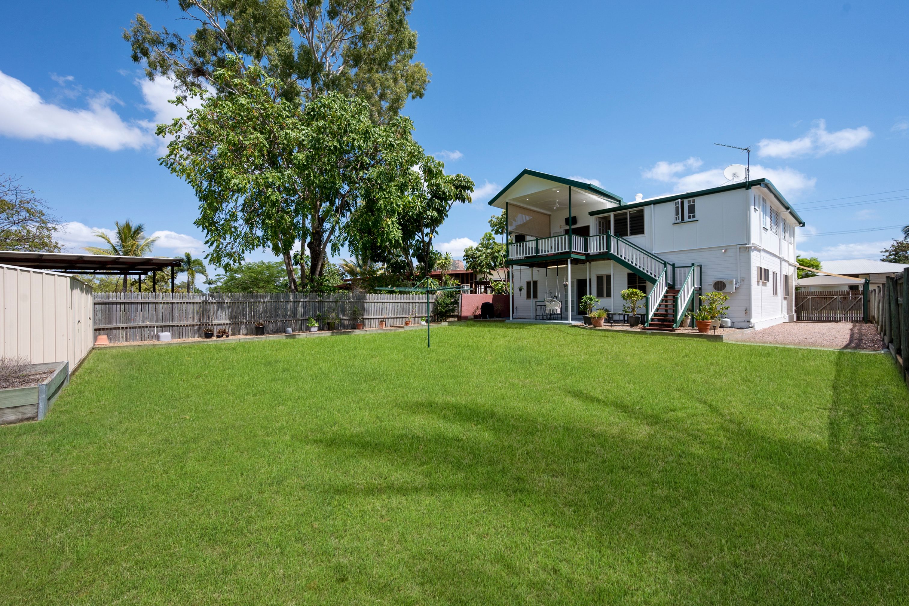 42 Seventh Street, Railway Estate, QLD 4810